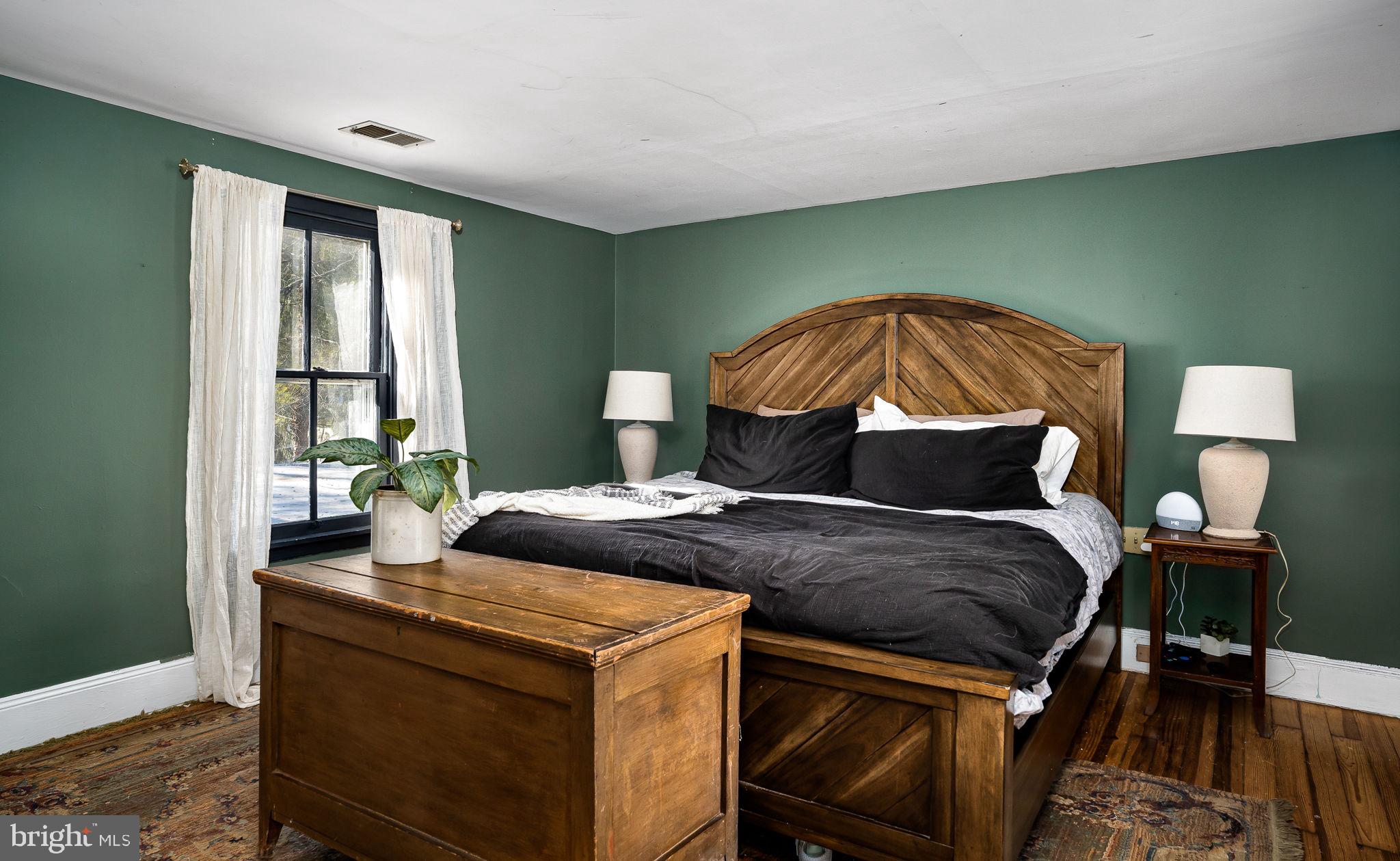 SUMMIT POINT - Residential