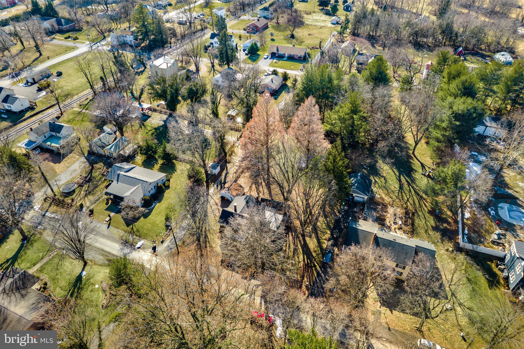 SUMMIT POINT - Residential