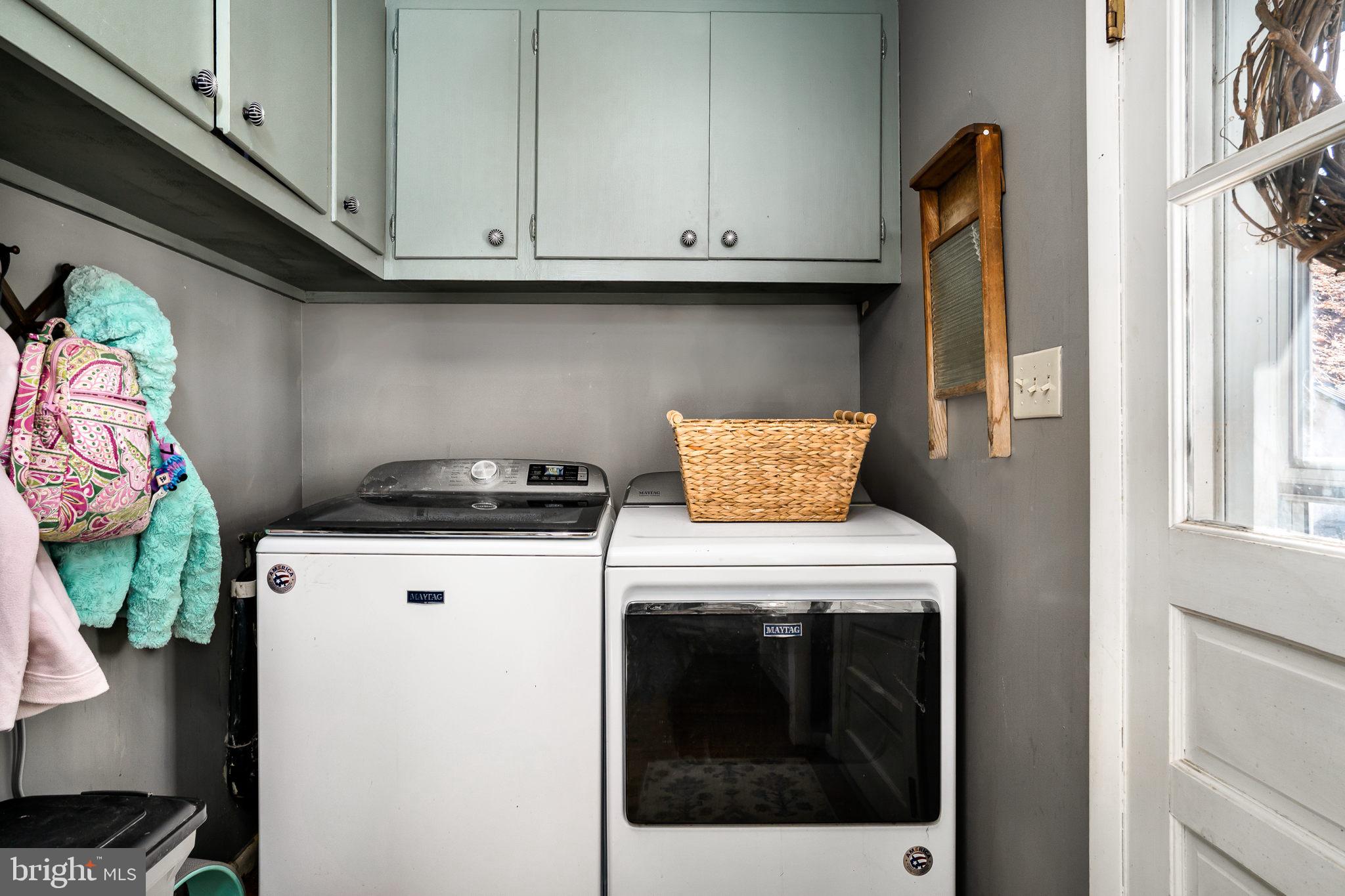 SUMMIT POINT - Residential