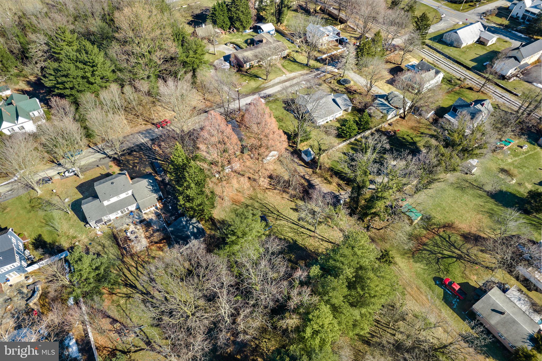 SUMMIT POINT - Residential