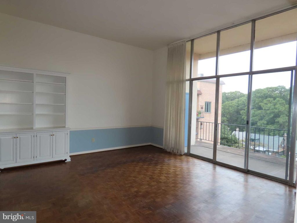 Photo of 1403 Shallcross Avenue #502, WILMINGTON, DE 19806 (MLS # DENC2091050)