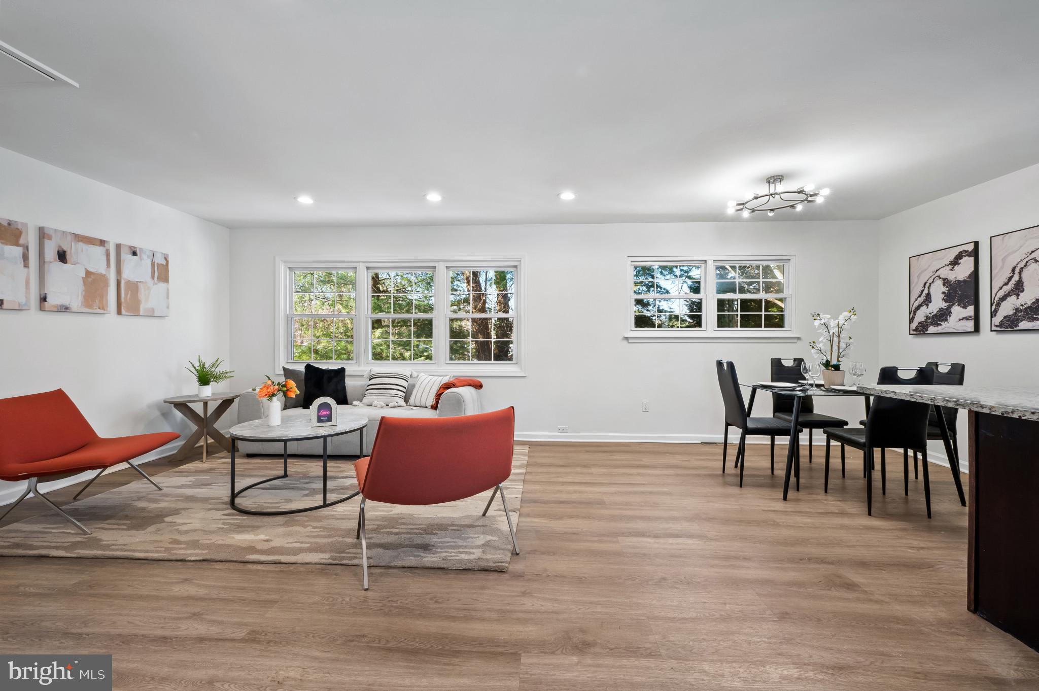 SUBURBIA - Residential