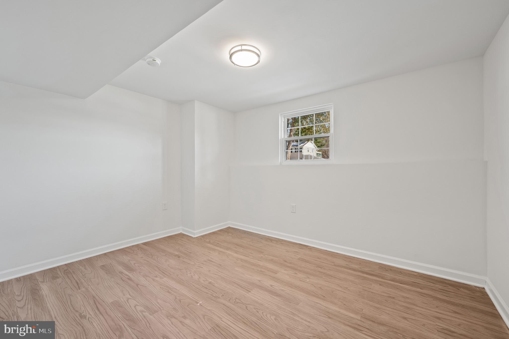 SUBURBIA - Residential