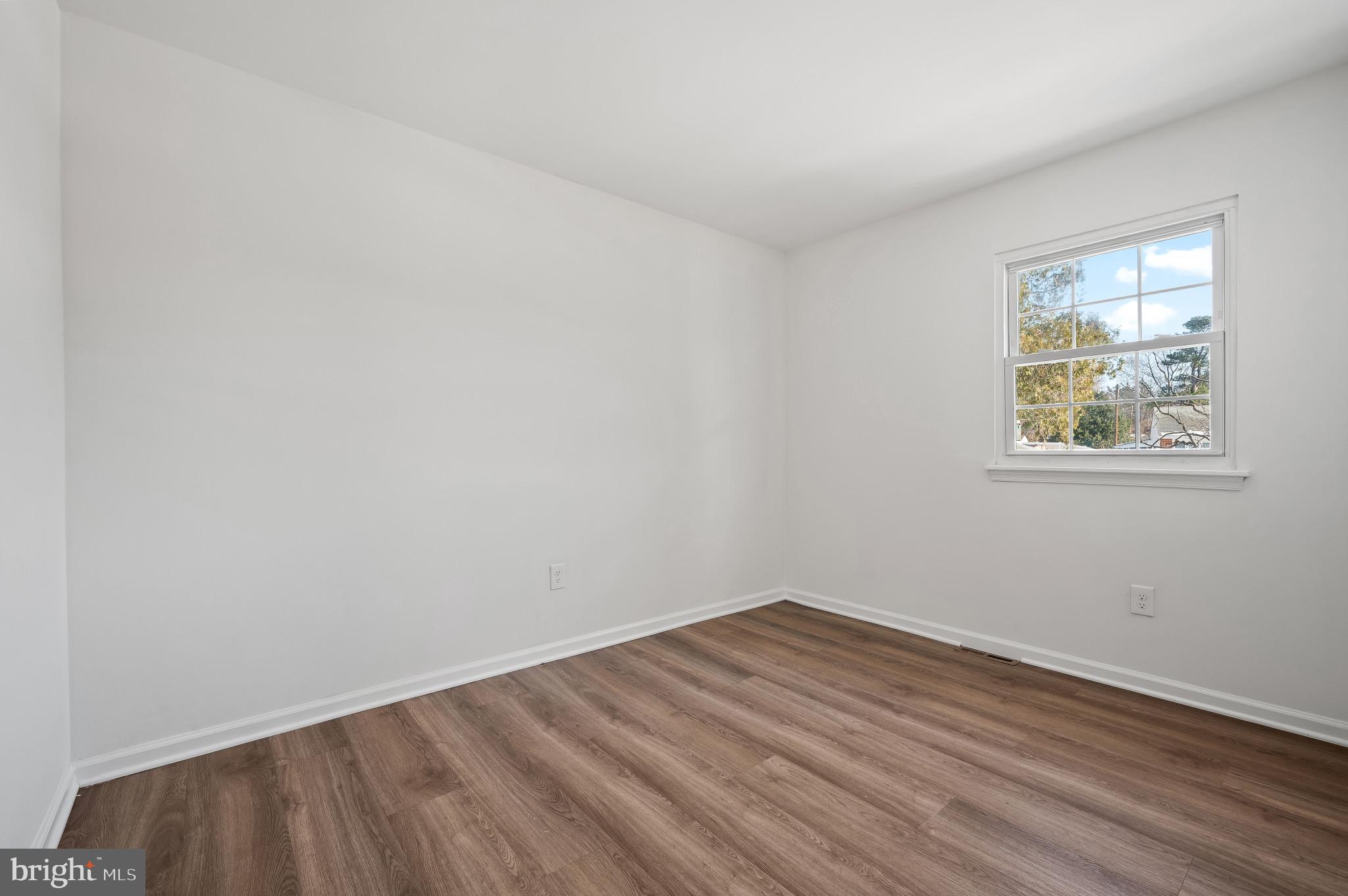 SUBURBIA - Residential