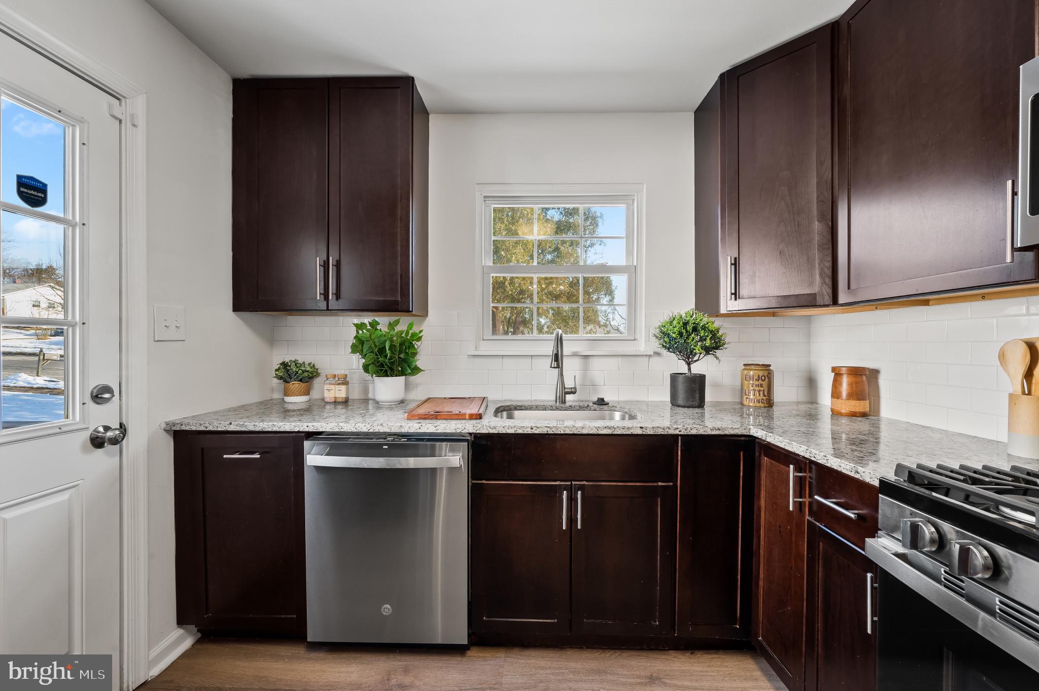 SUBURBIA - Residential