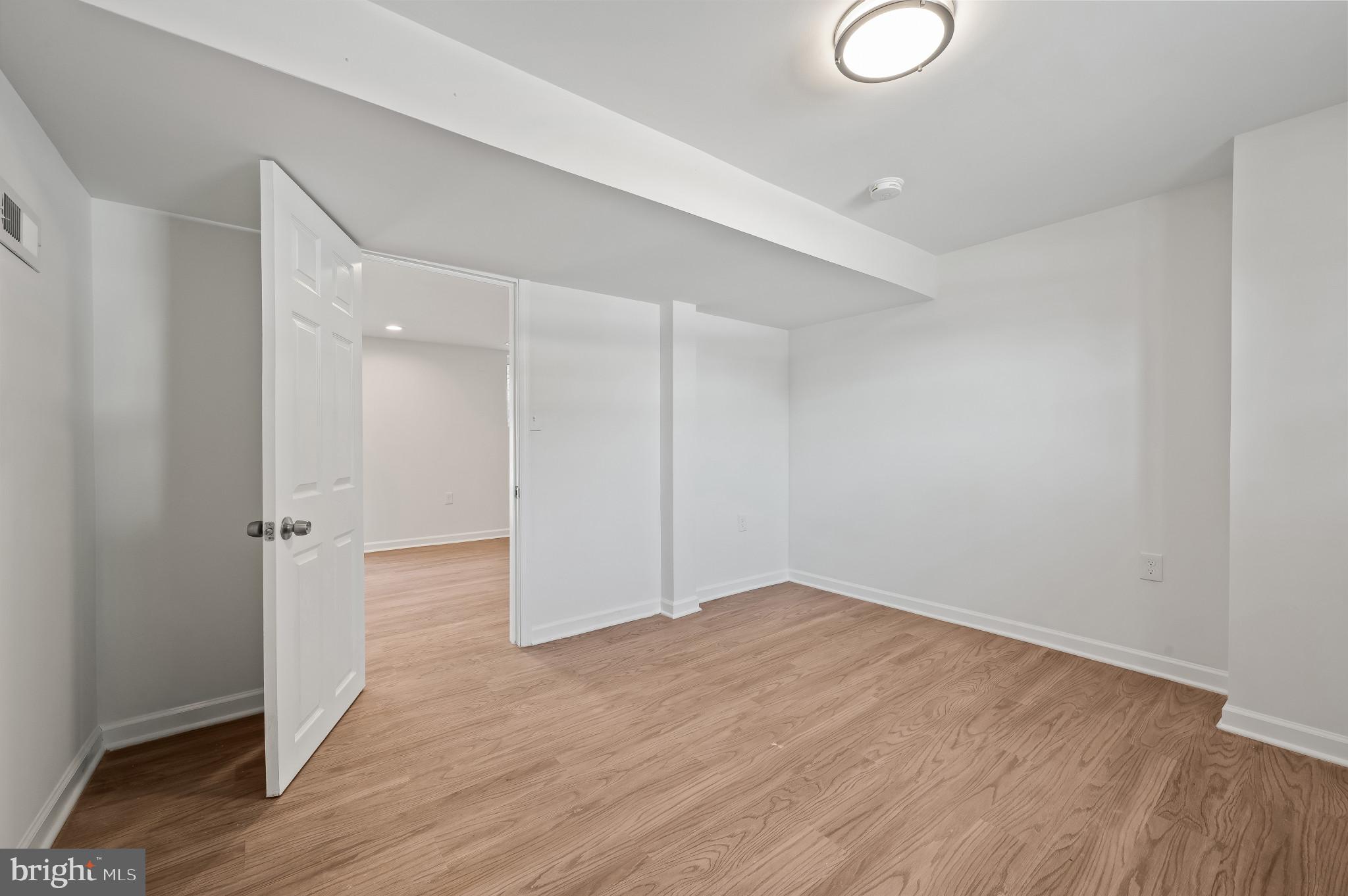 SUBURBIA - Residential