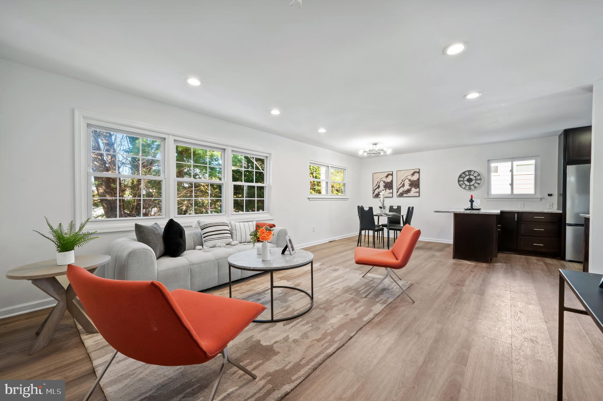 SUBURBIA - Residential