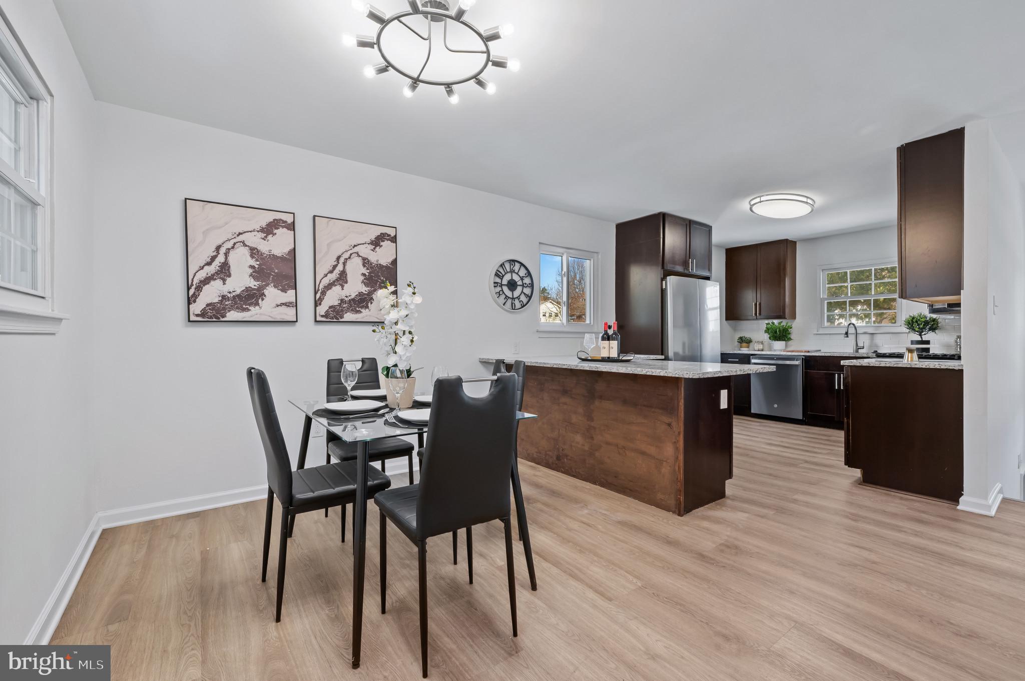 SUBURBIA - Residential