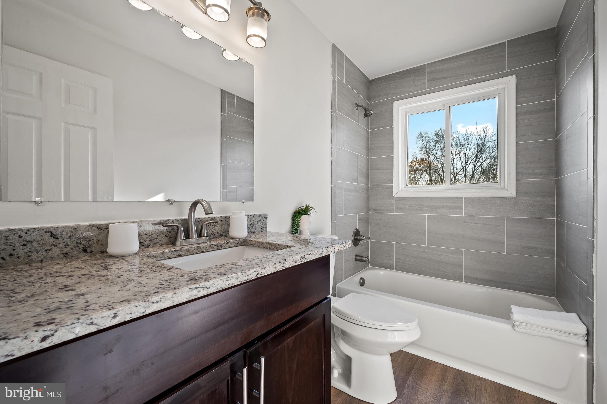 SUBURBIA - Residential