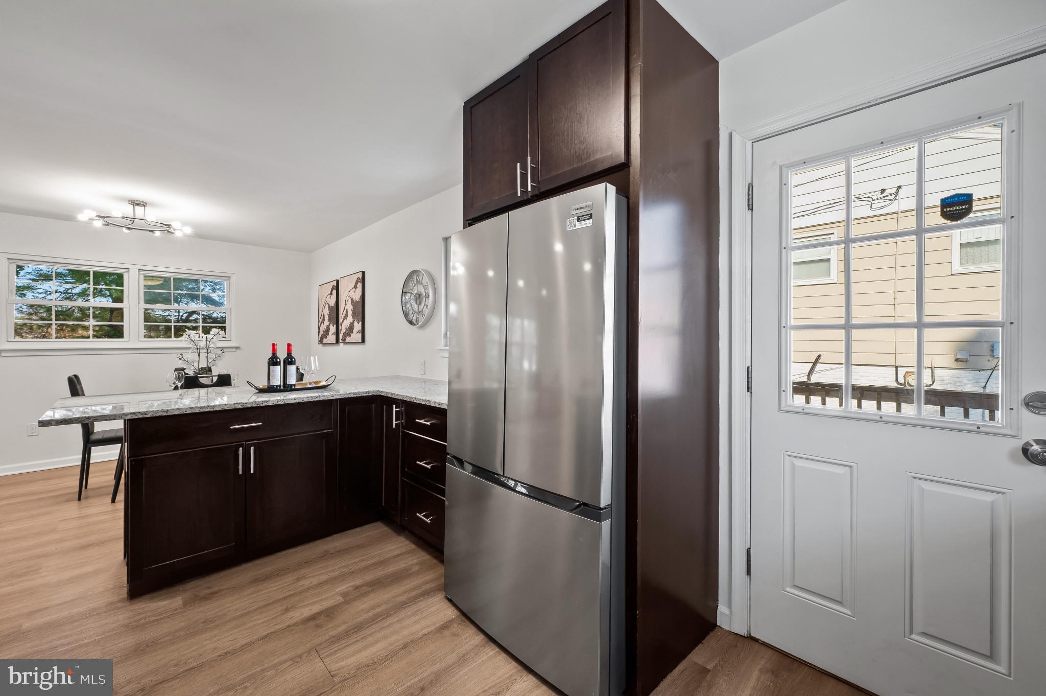 SUBURBIA - Residential