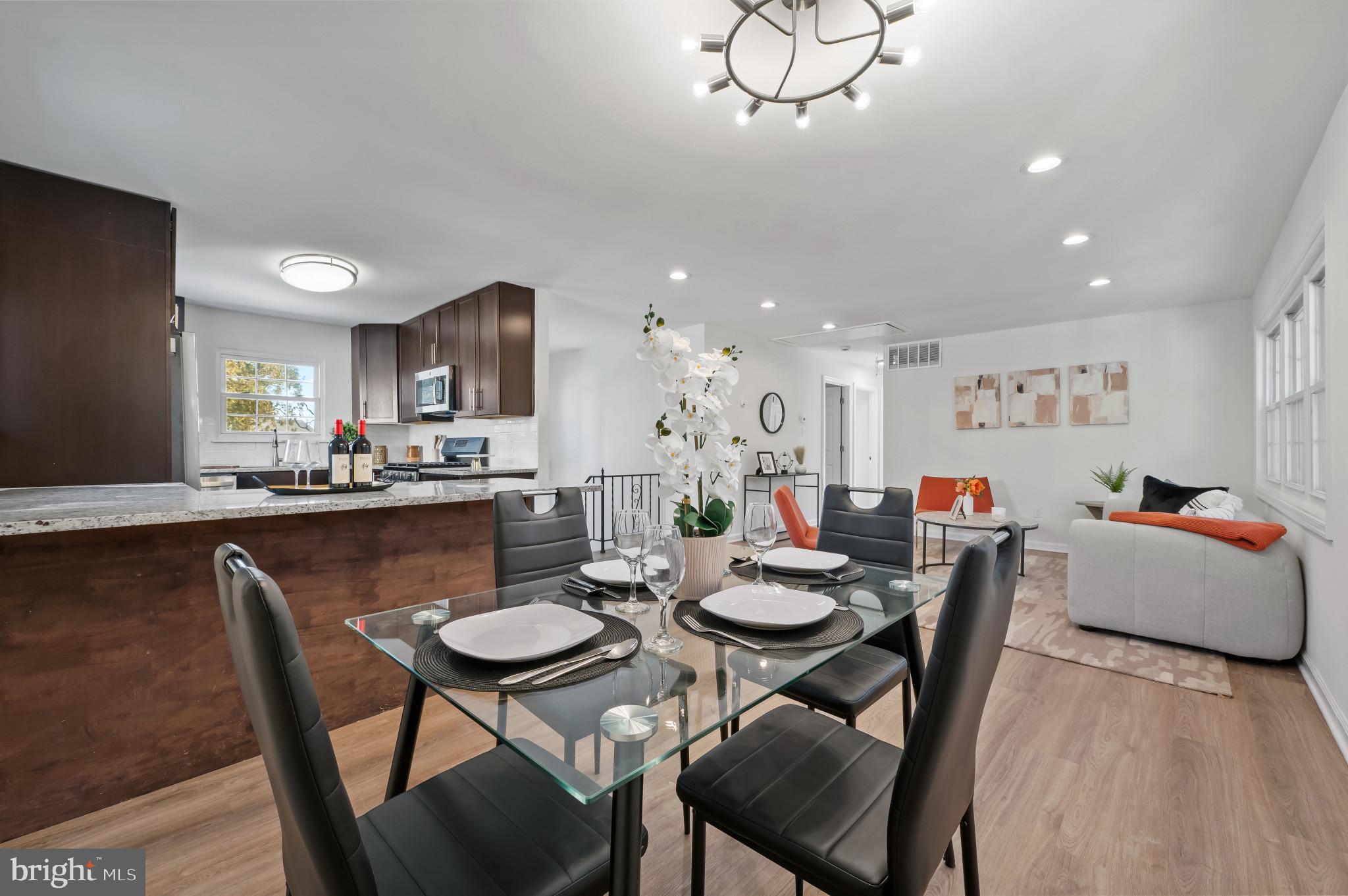 SUBURBIA - Residential