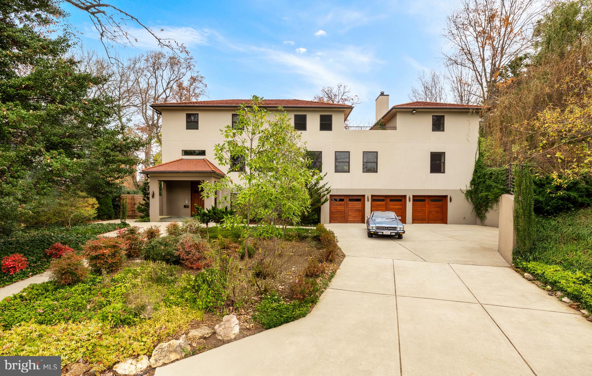 7605 ARNET LANE