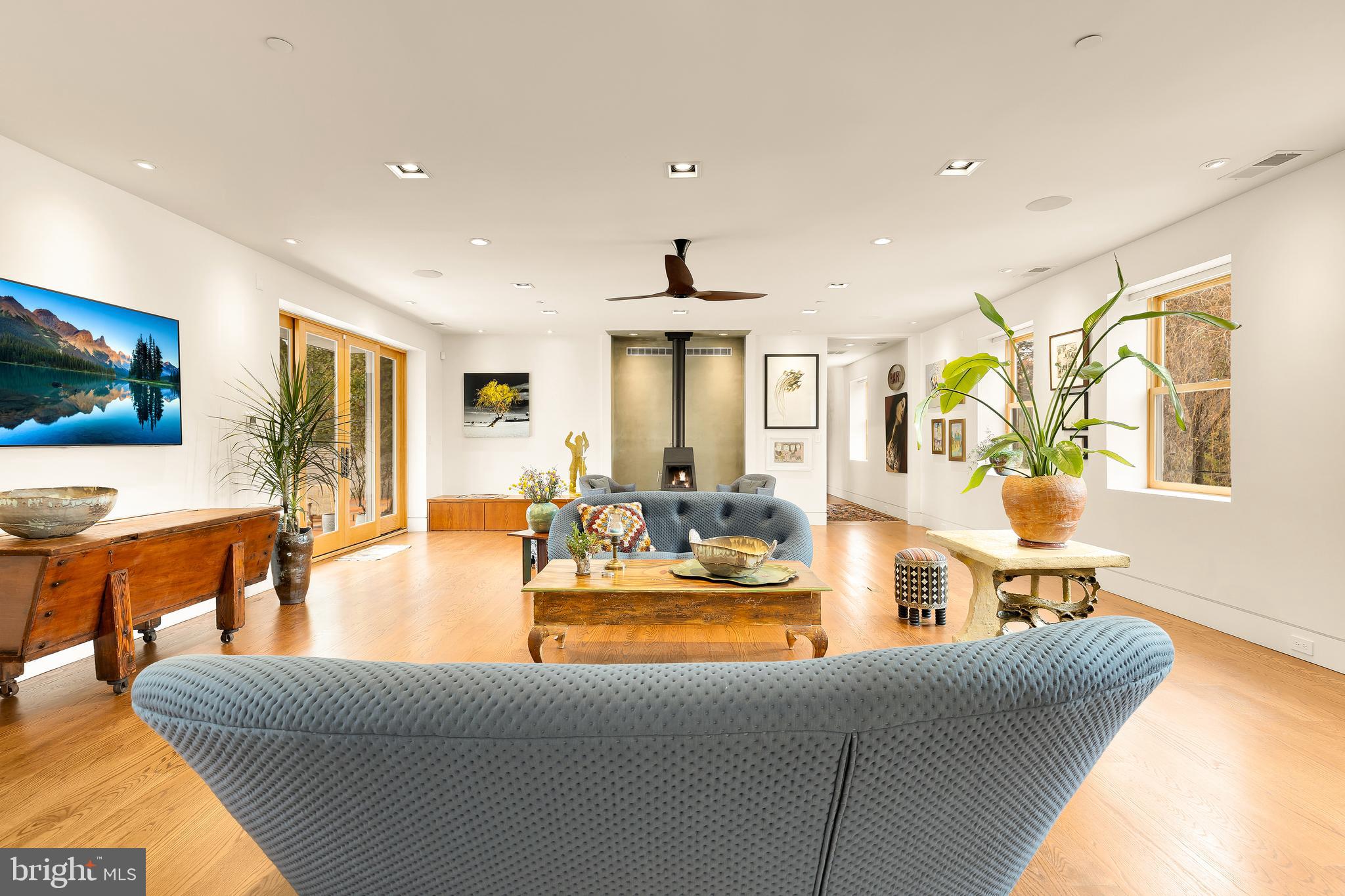 BETHESDA OUTSIDE - Residential