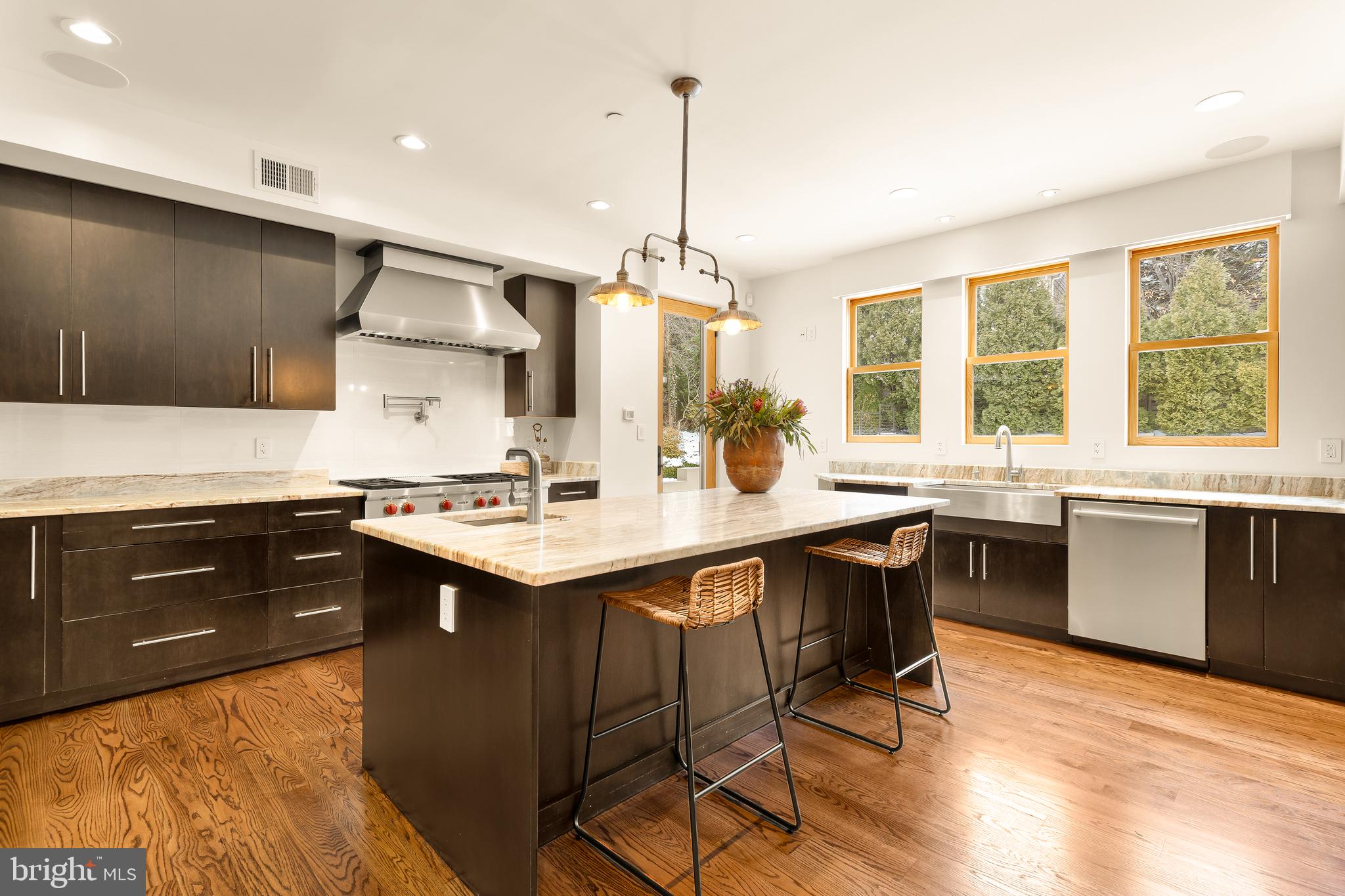 BETHESDA OUTSIDE - Residential