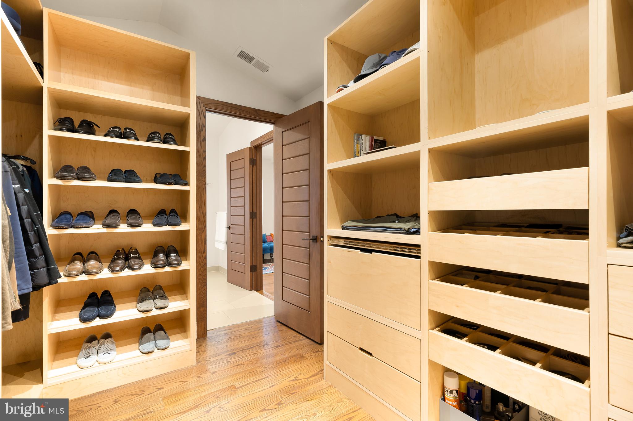 BETHESDA OUTSIDE - Residential