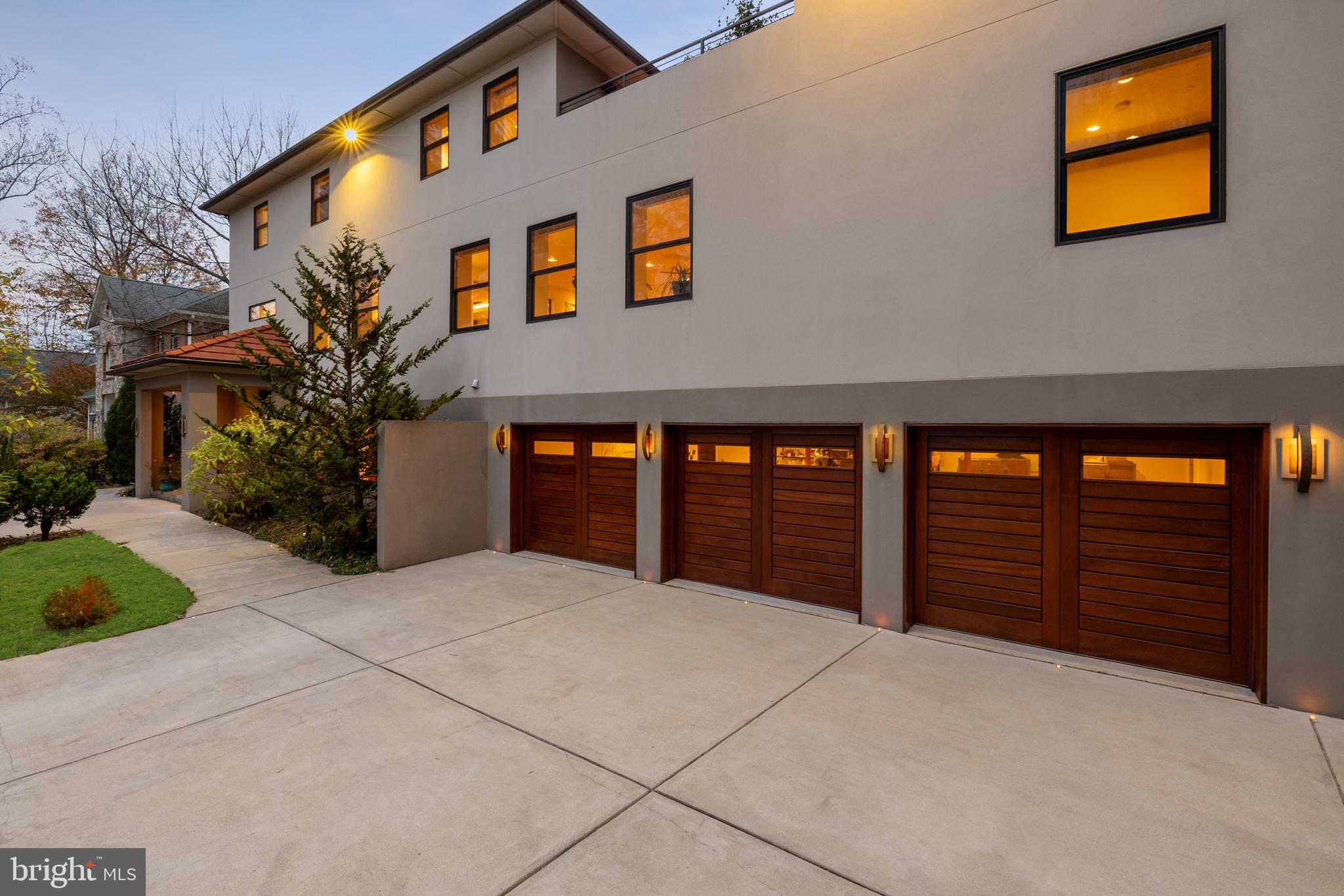 BETHESDA OUTSIDE - Residential