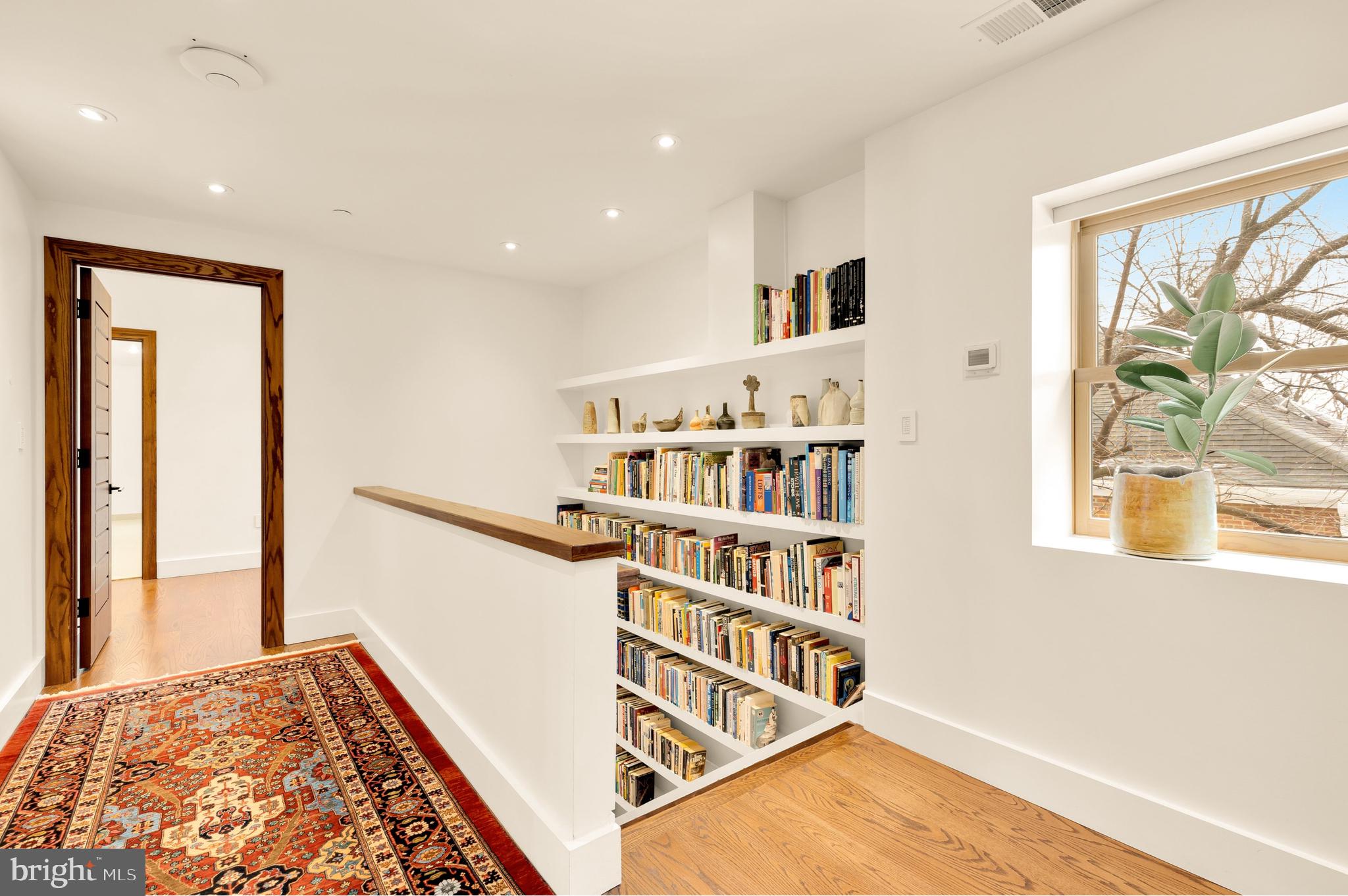 BETHESDA OUTSIDE - Residential