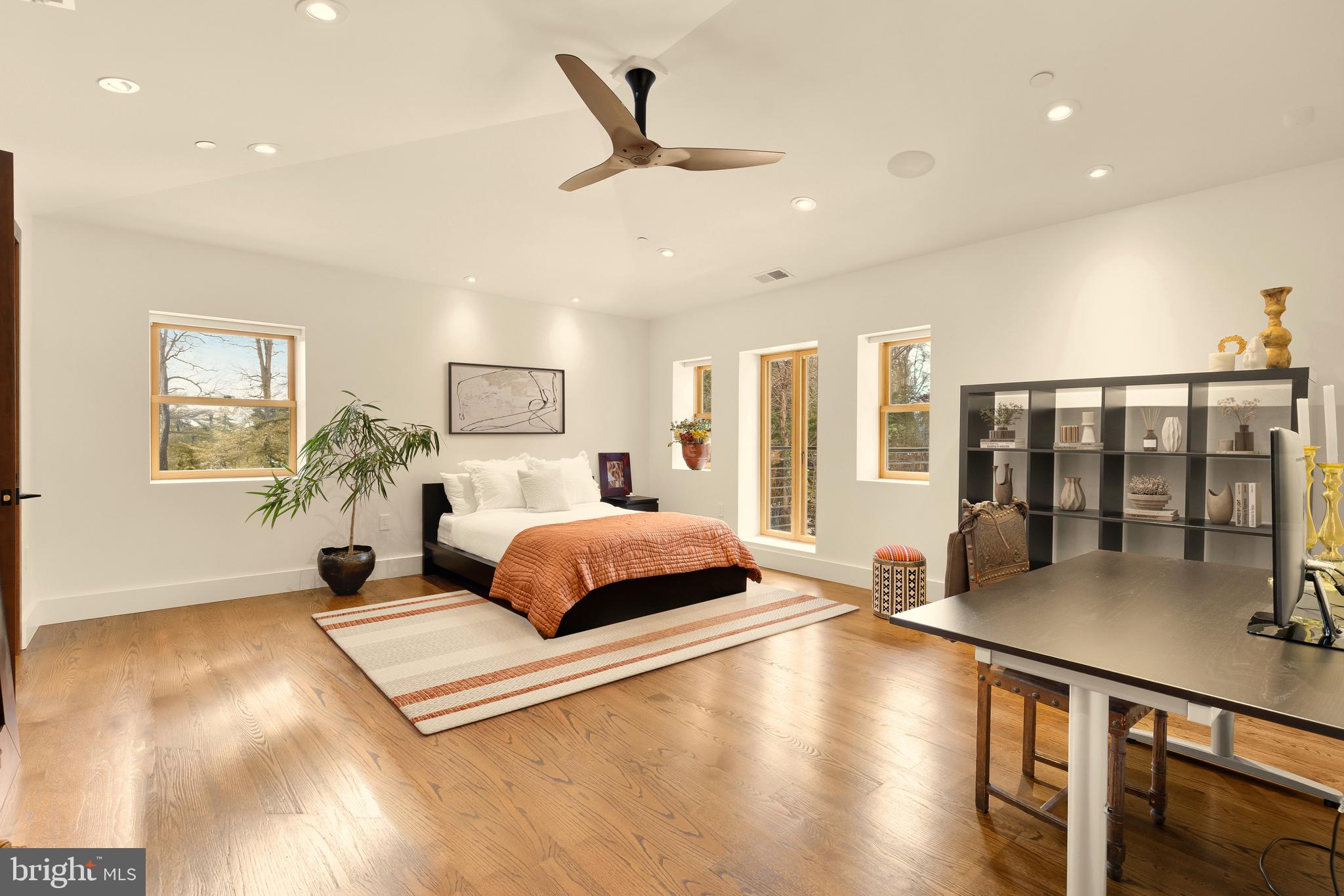 BETHESDA OUTSIDE - Residential