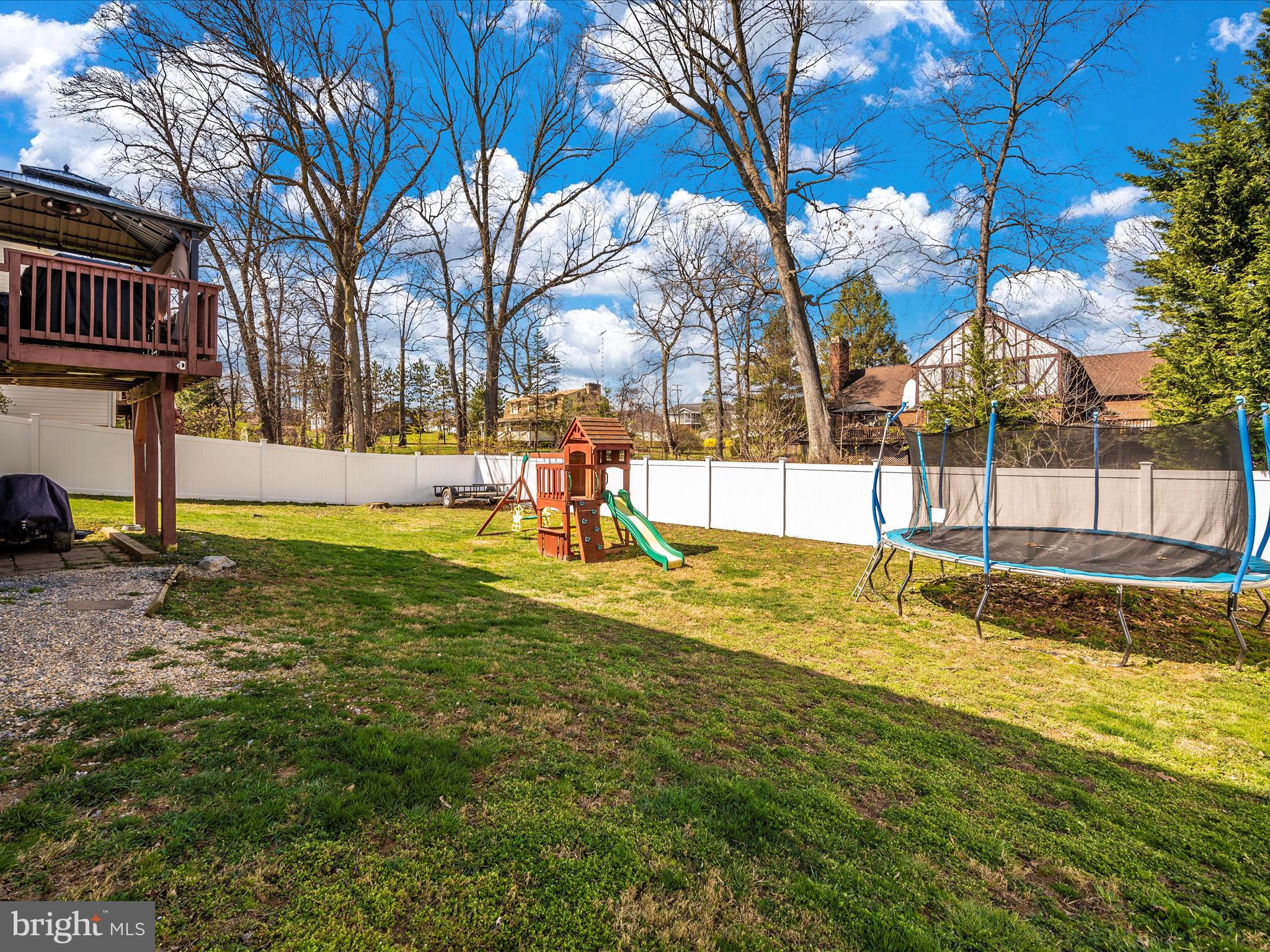 LAUREL RIDGE - Residential