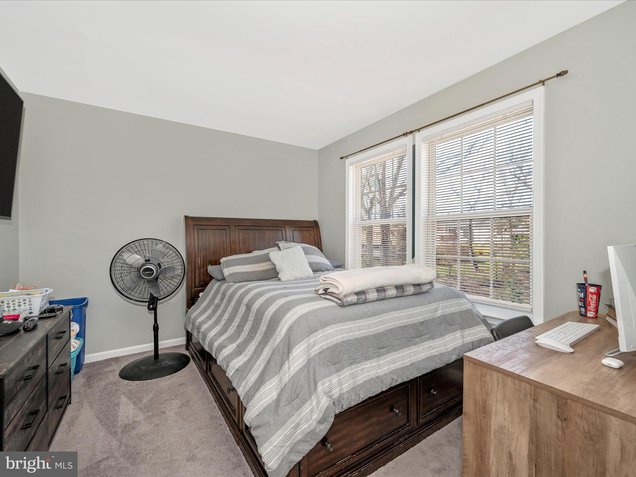 LAUREL RIDGE - Residential