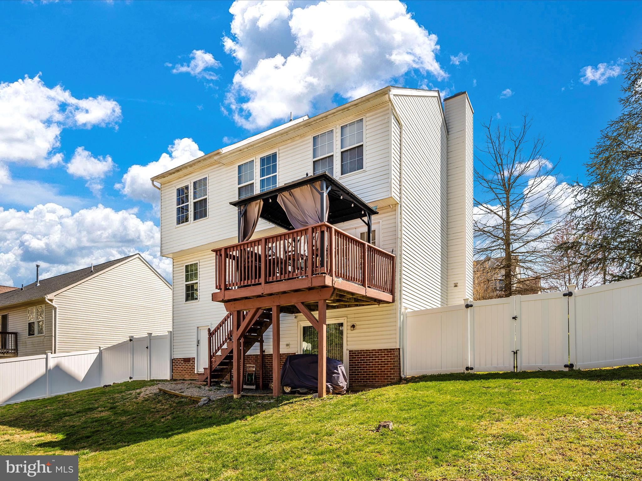 LAUREL RIDGE - Residential