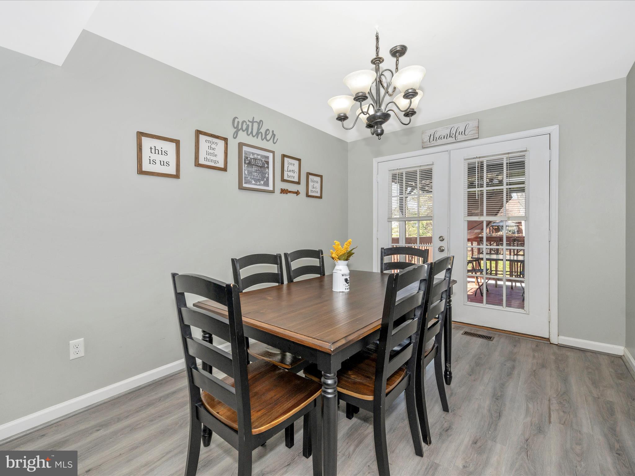 LAUREL RIDGE - Residential