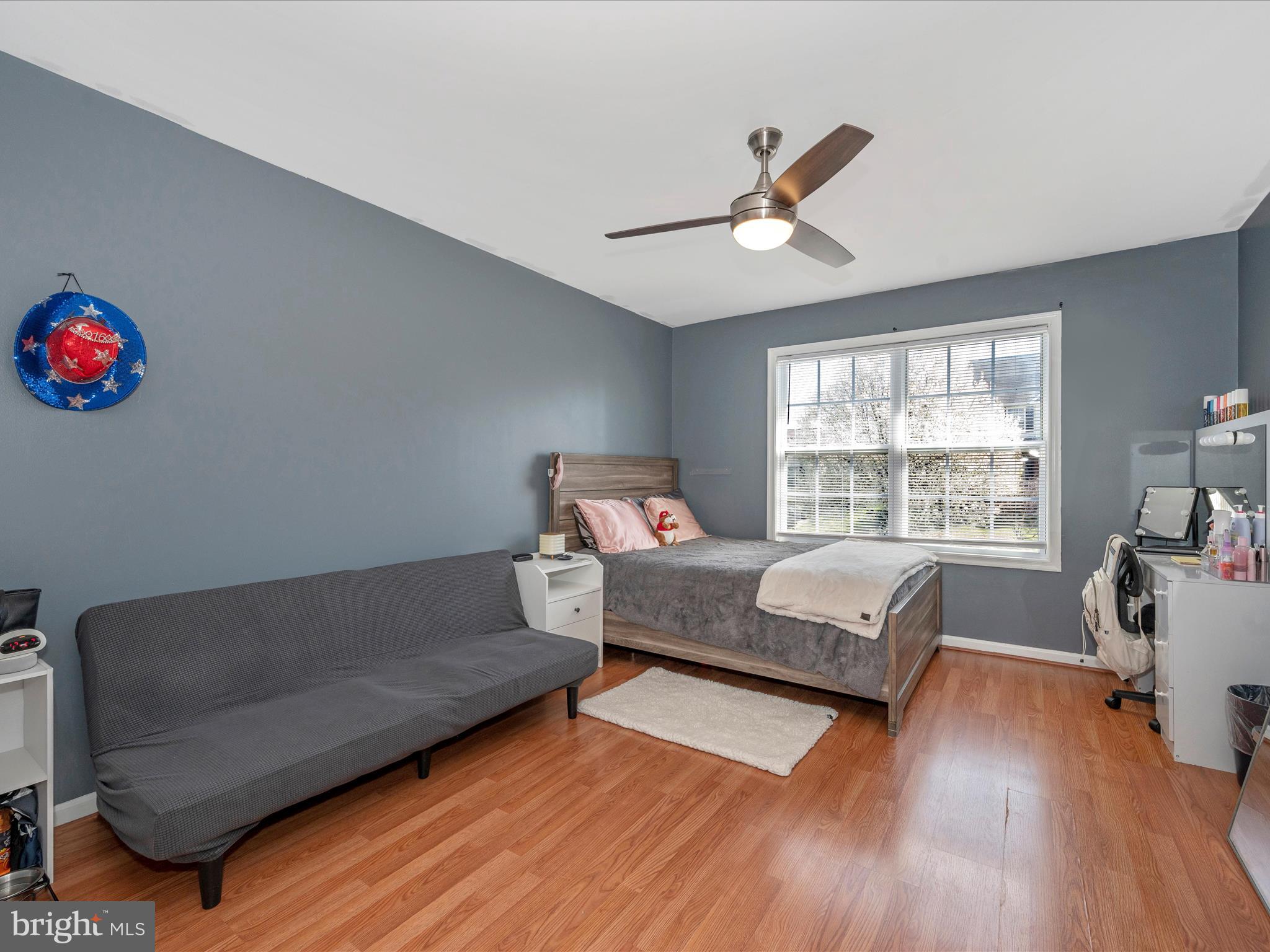 LAUREL RIDGE - Residential