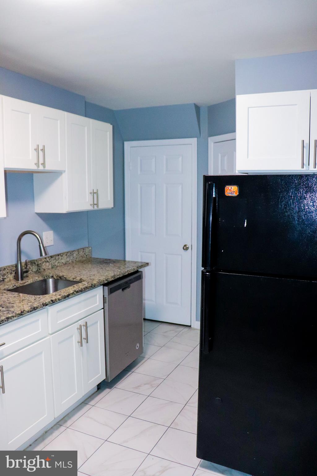 WHISKEY BOTTOM - Residential