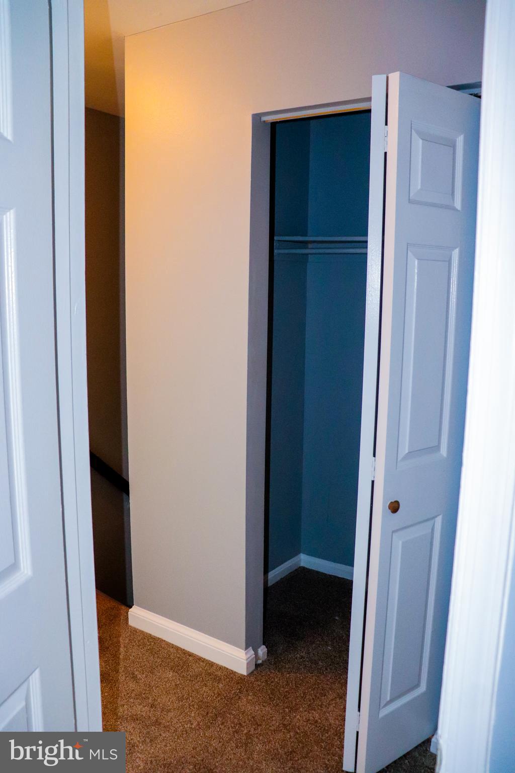 WHISKEY BOTTOM - Residential