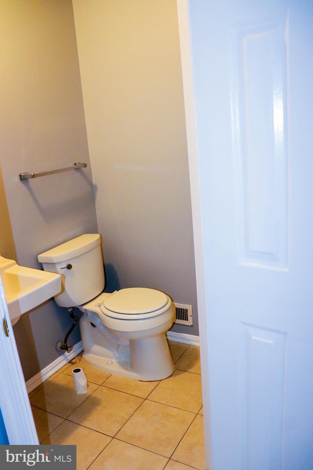 WHISKEY BOTTOM - Residential