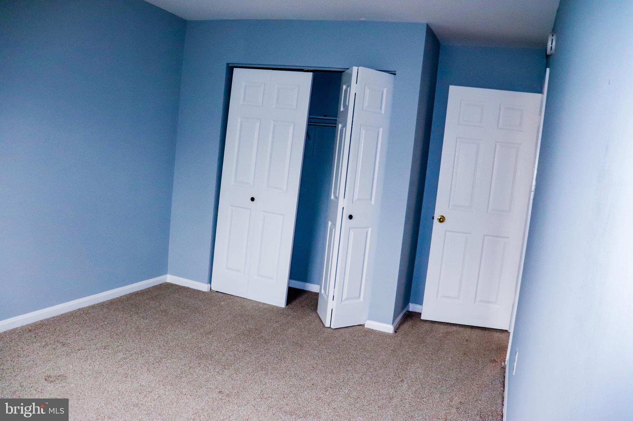 WHISKEY BOTTOM - Residential