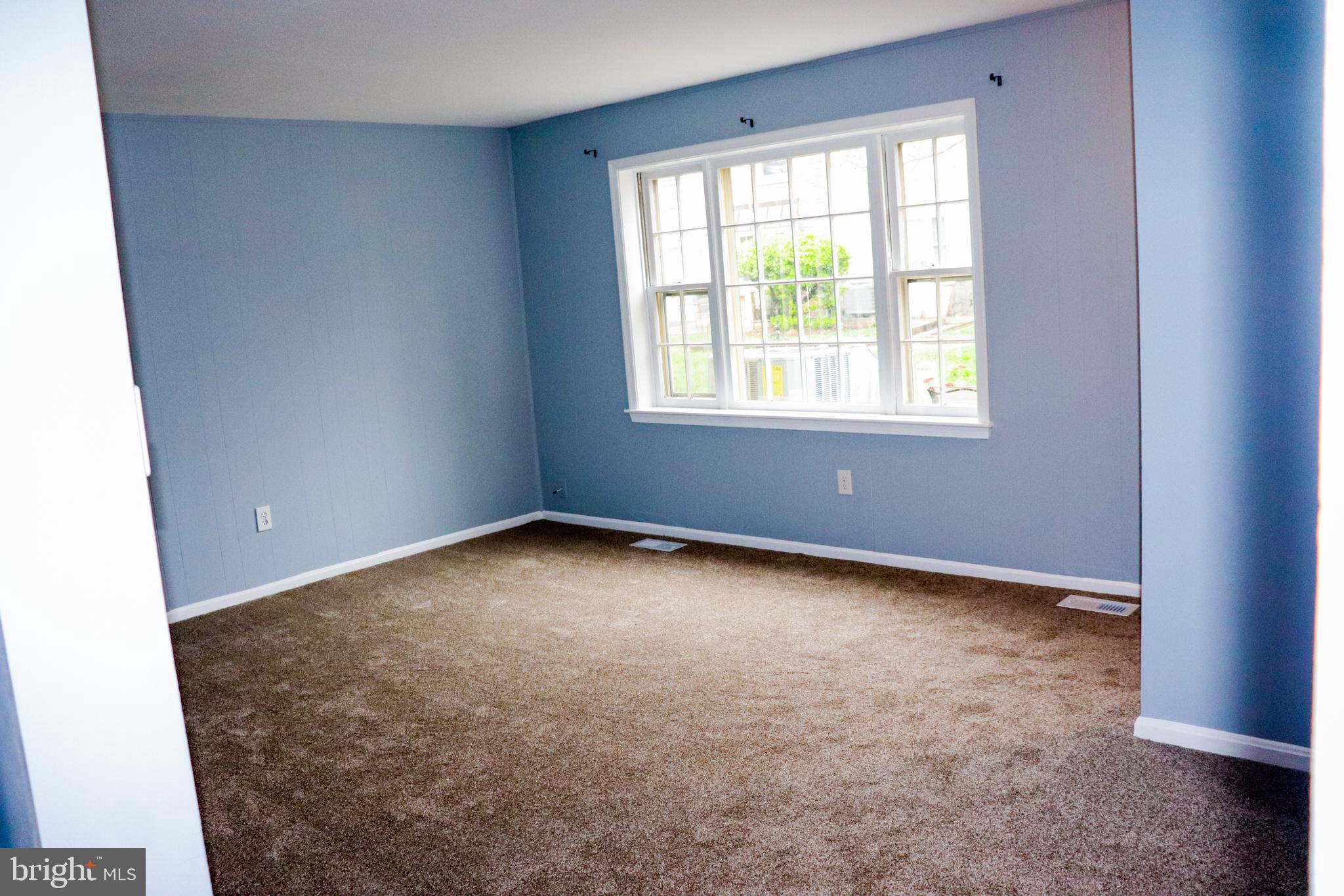 WHISKEY BOTTOM - Residential