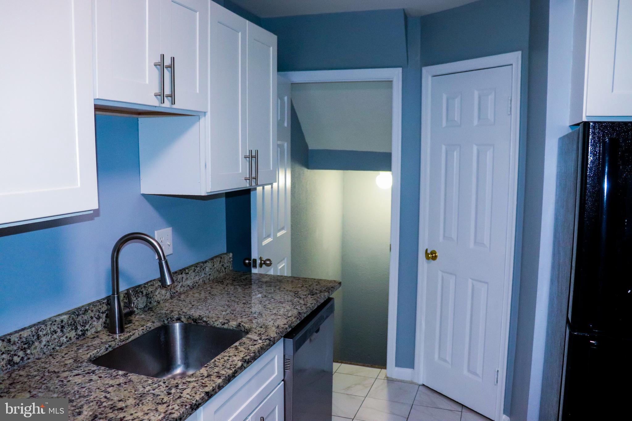 WHISKEY BOTTOM - Residential