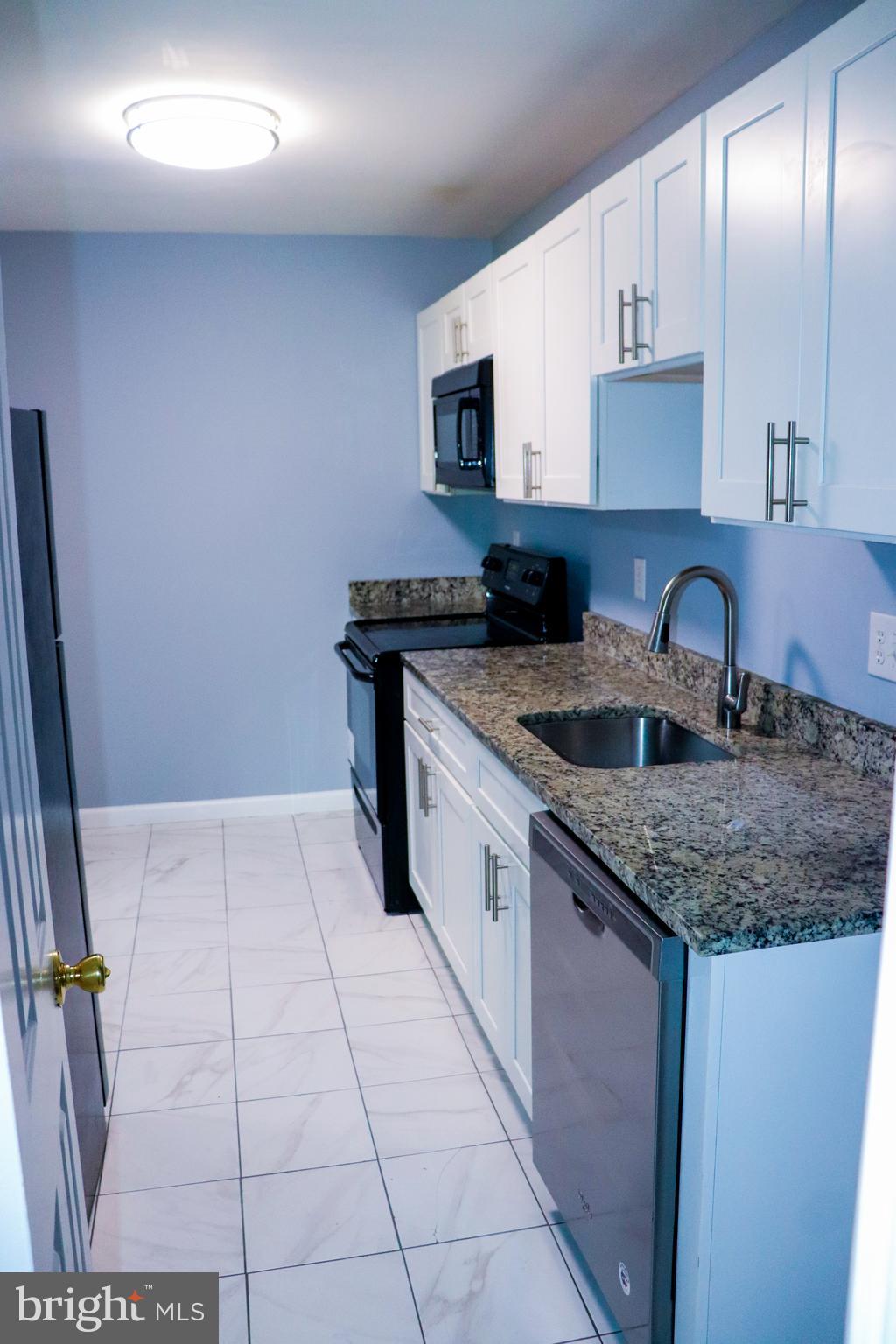 WHISKEY BOTTOM - Residential