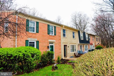 Townhouse For Sale - 9856 Whiskey Run<br/> Howard County, LAUREL, MD 20723