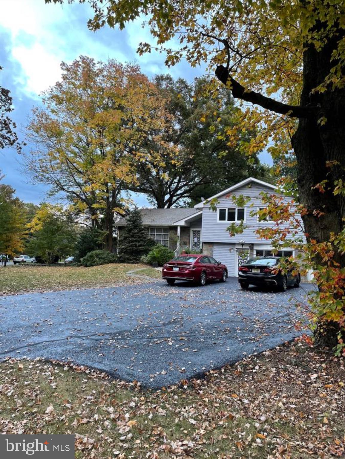 1000 BERLIN ROAD