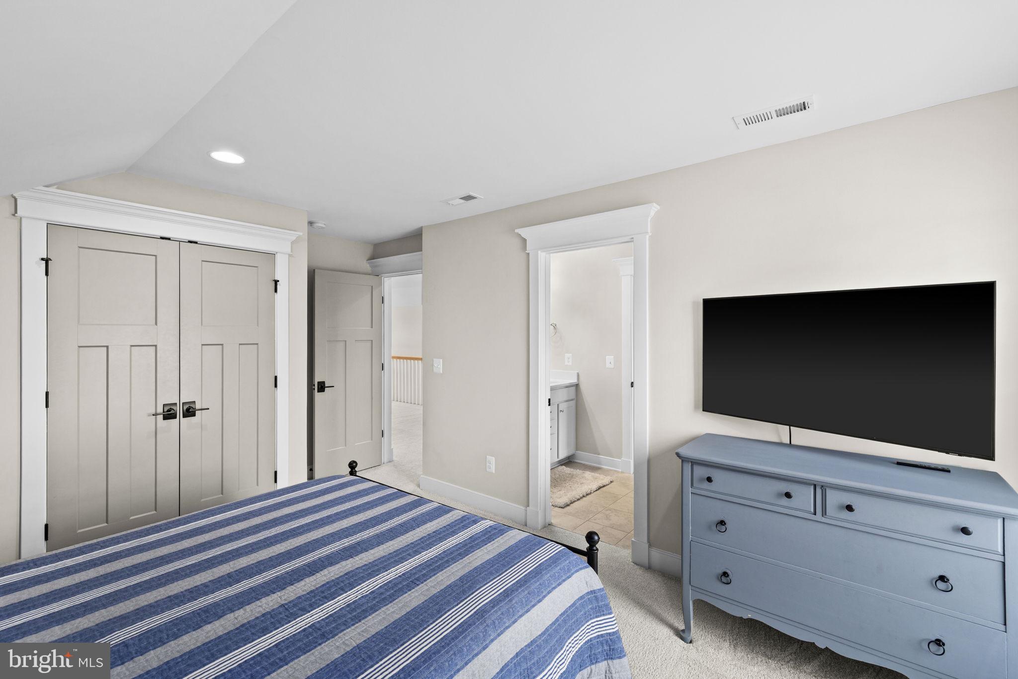 ELK CREEK LANDING - Residential