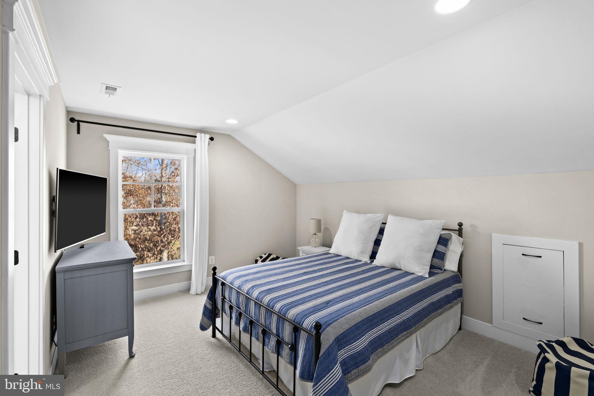 ELK CREEK LANDING - Residential