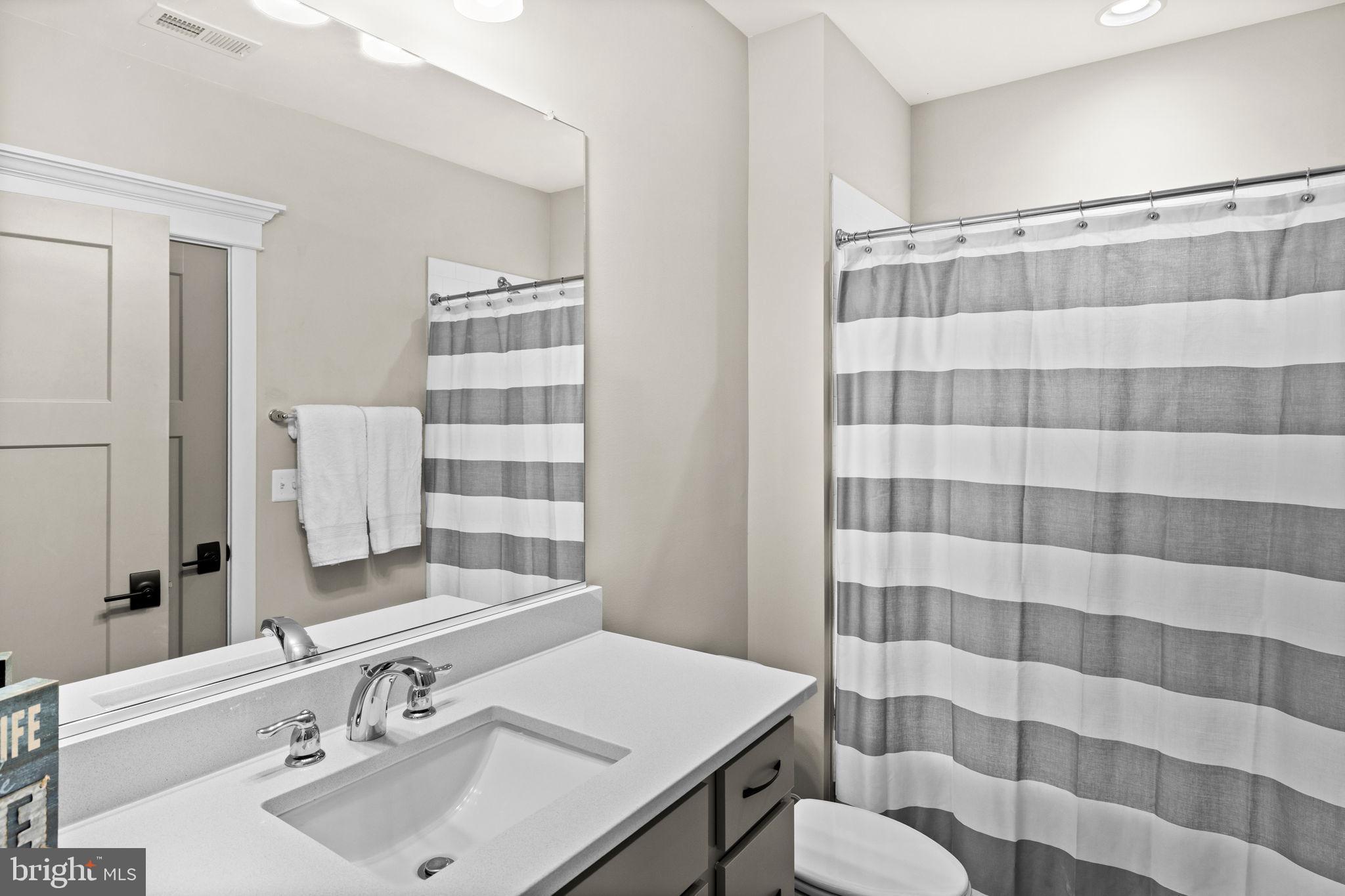 ELK CREEK LANDING - Residential