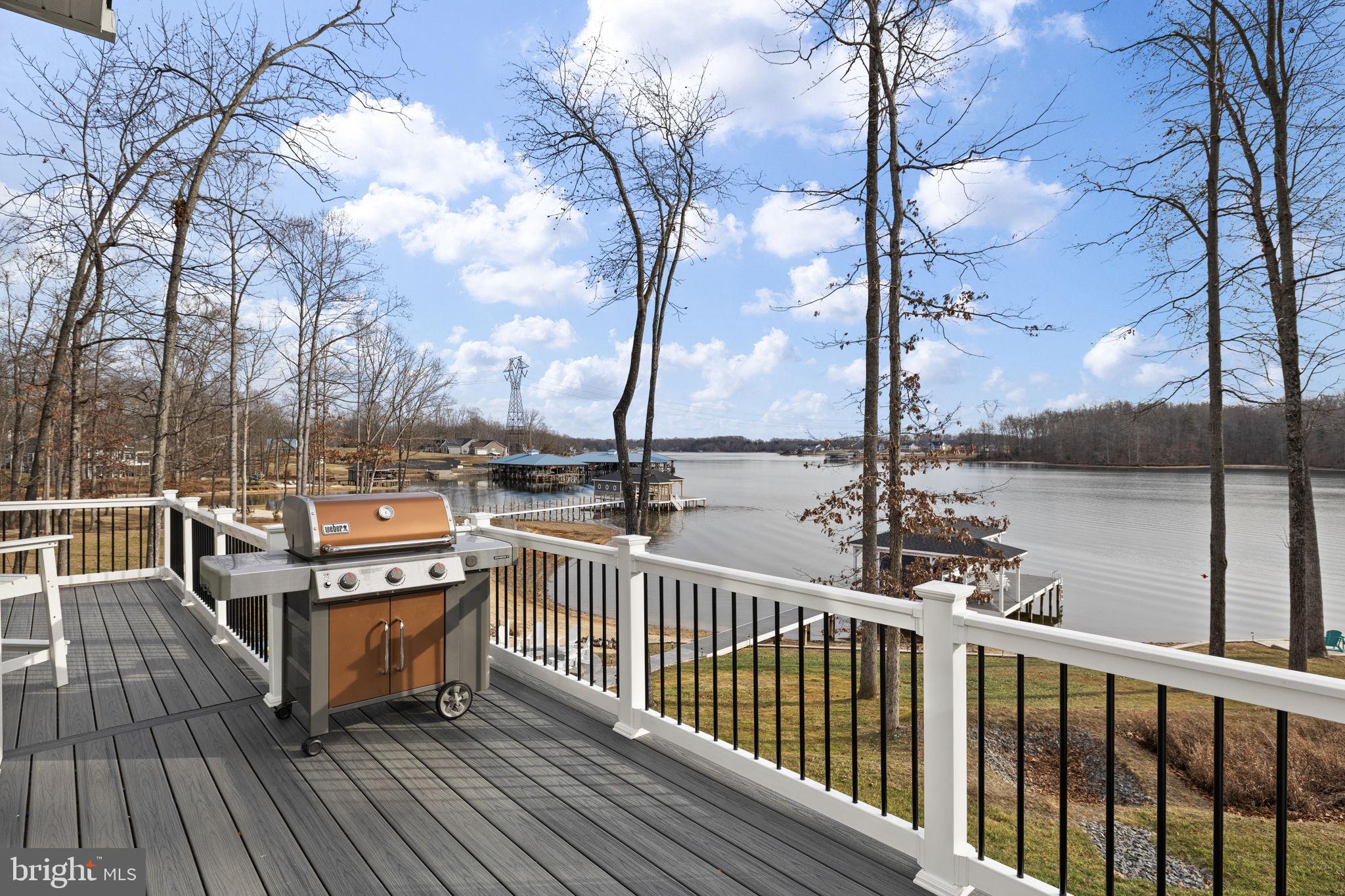 ELK CREEK LANDING - Residential