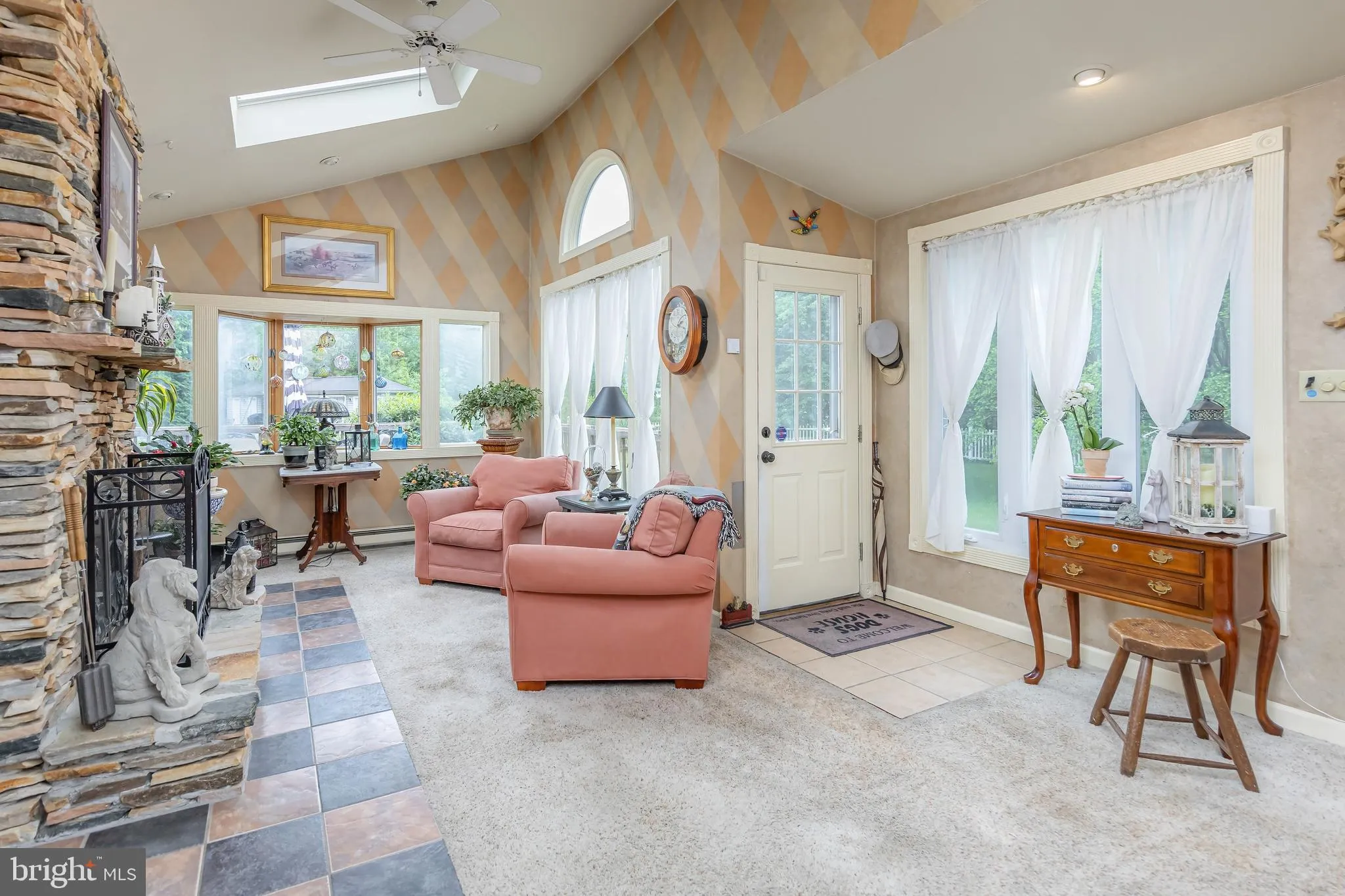 Carneys Point, New Jersey 08069, United States, 5 Bedrooms Bedrooms, ,3 BathroomsBathrooms,Residential,Active,127787