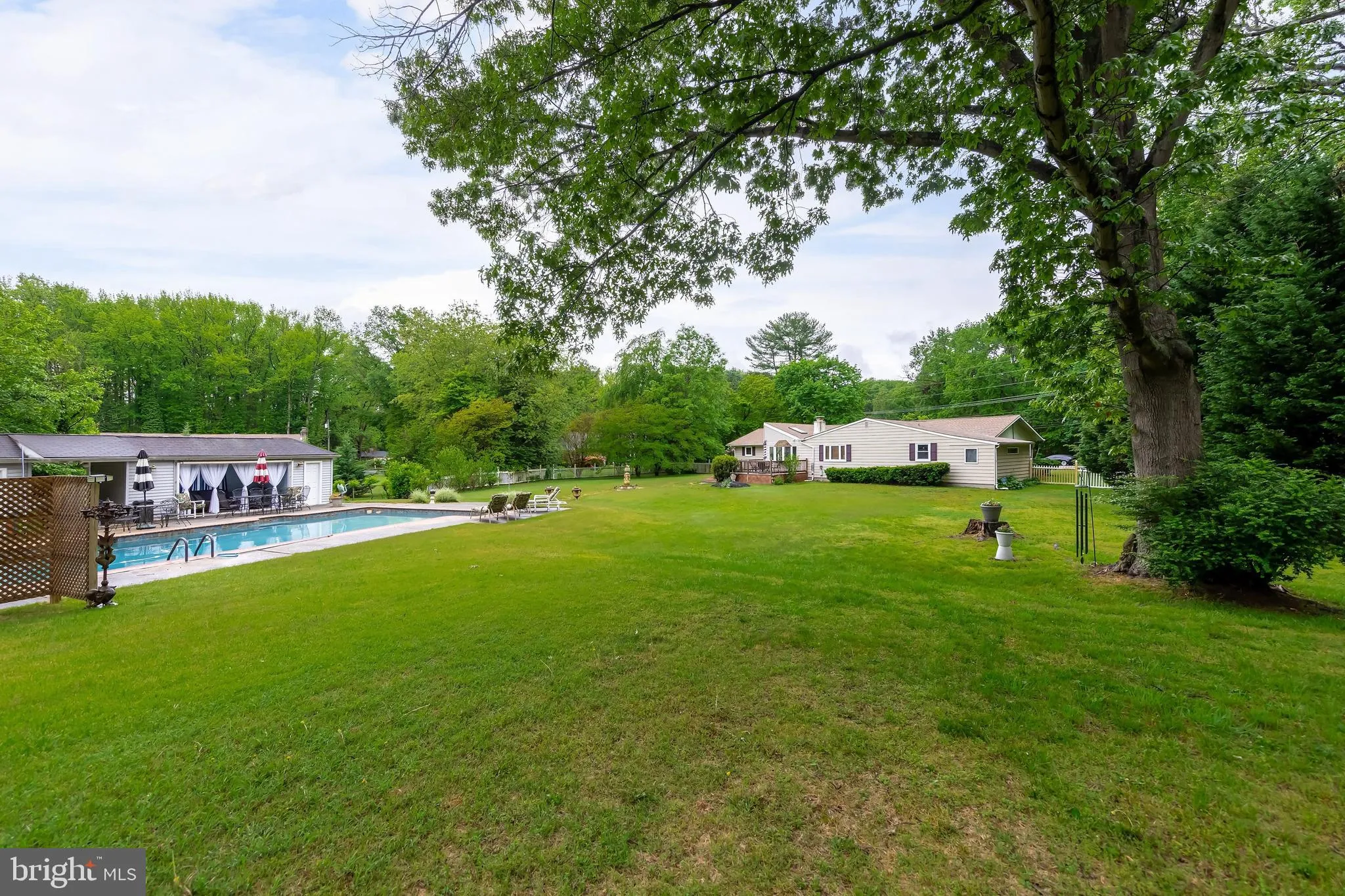 Carneys Point, New Jersey 08069, United States, 5 Bedrooms Bedrooms, ,3 BathroomsBathrooms,Residential,Active,127787