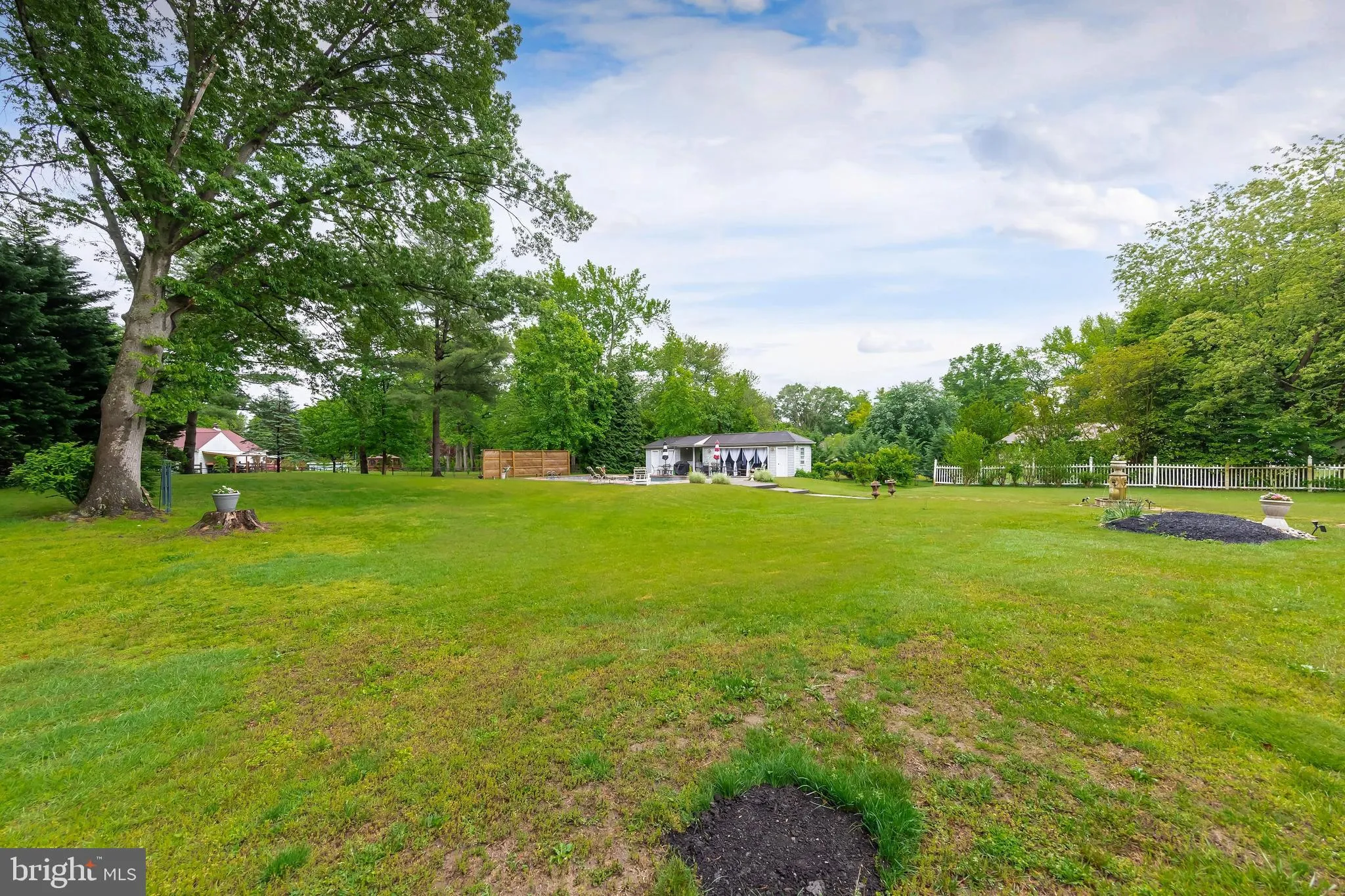 Carneys Point, New Jersey 08069, United States, 5 Bedrooms Bedrooms, ,3 BathroomsBathrooms,Residential,Active,127787