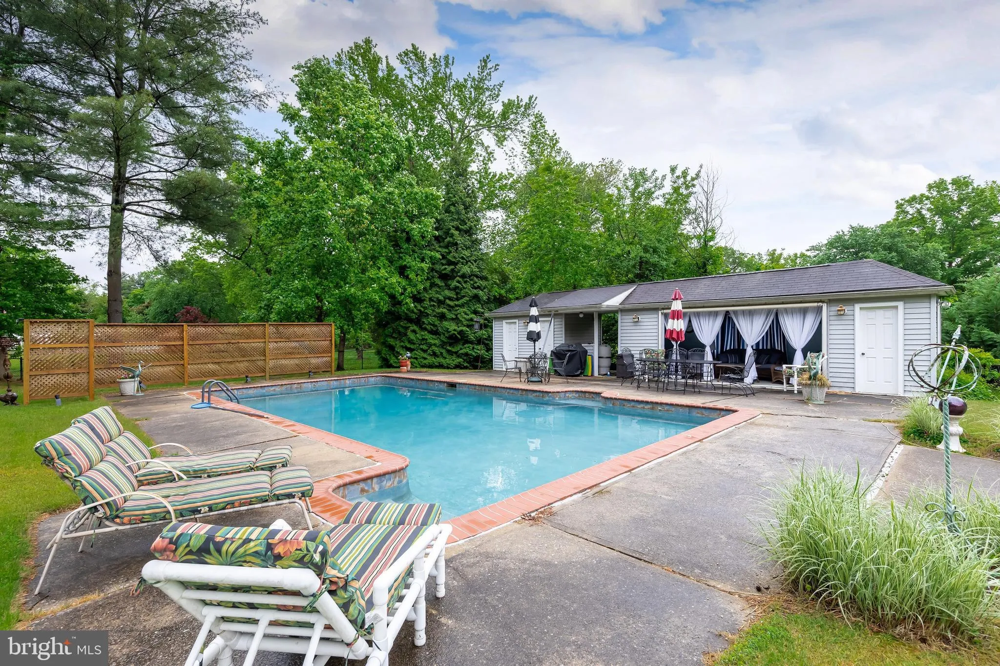 Carneys Point, New Jersey 08069, United States, 5 Bedrooms Bedrooms, ,3 BathroomsBathrooms,Residential,Active,127787