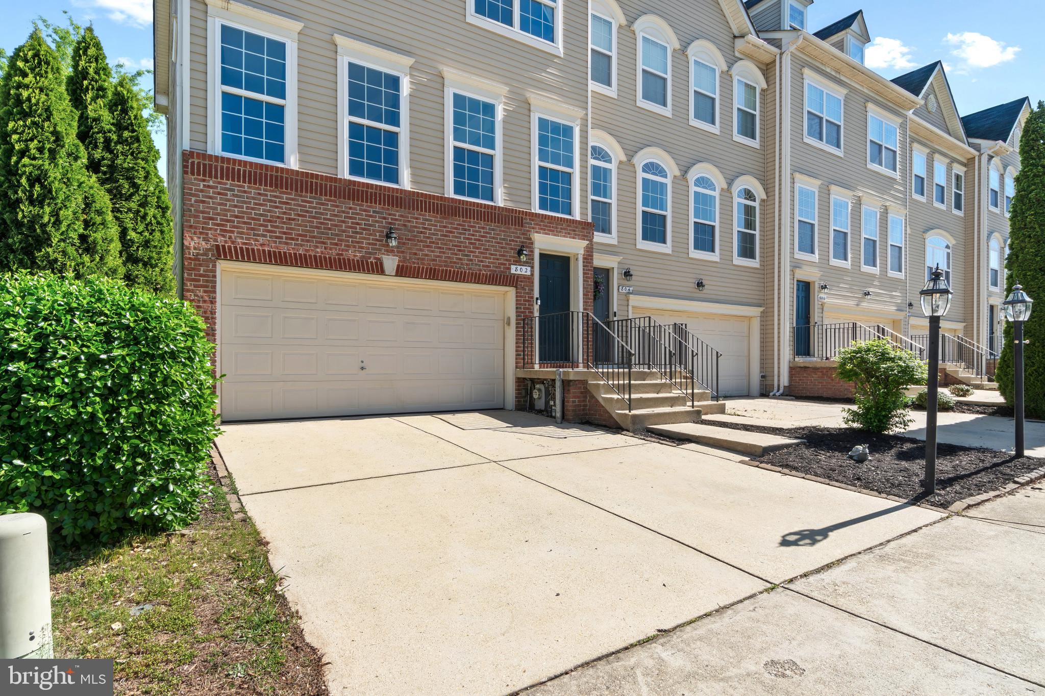 802 ORIOLE AVENUE