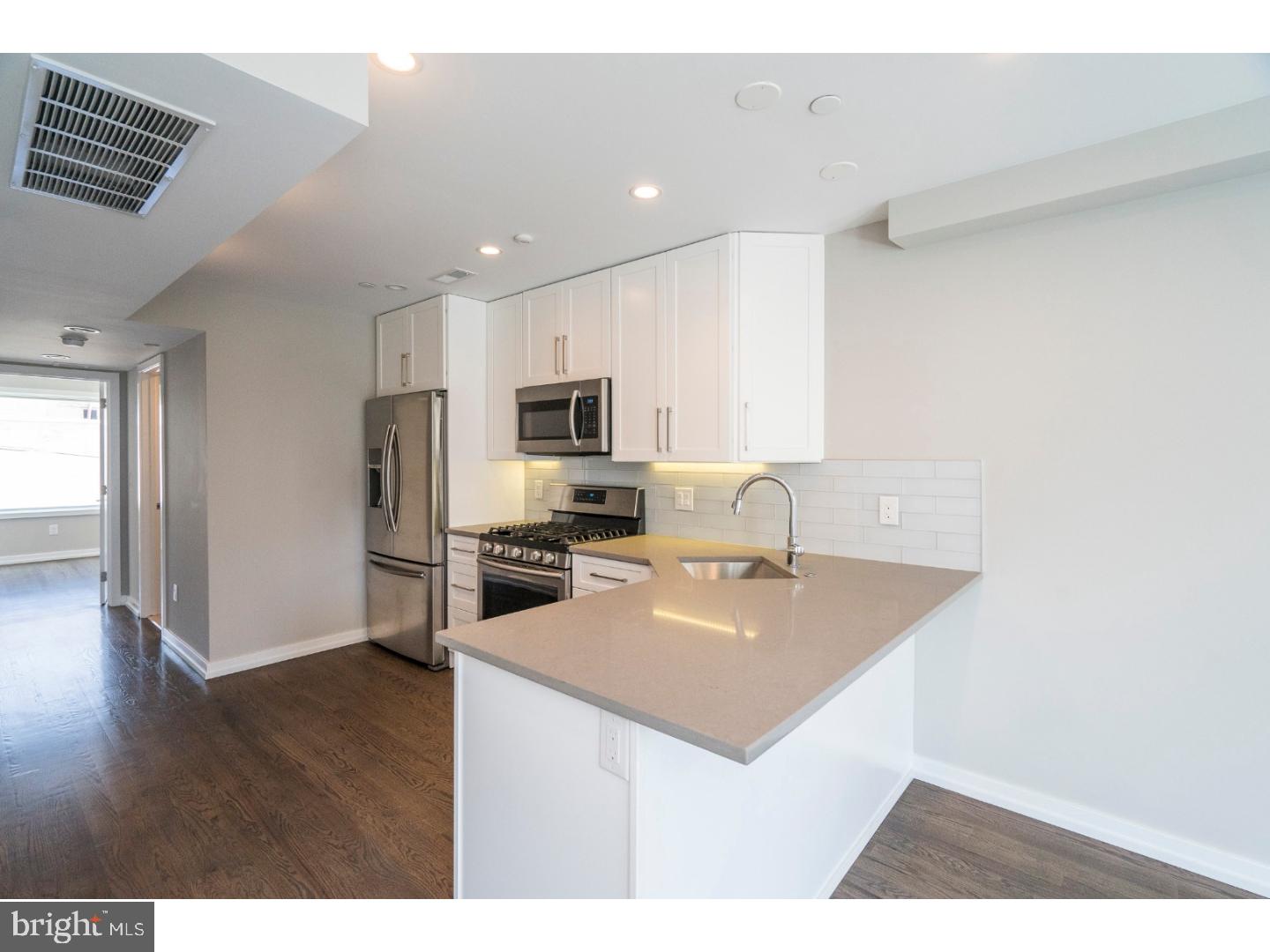 GRADUATE HOSPITAL - Residential Lease