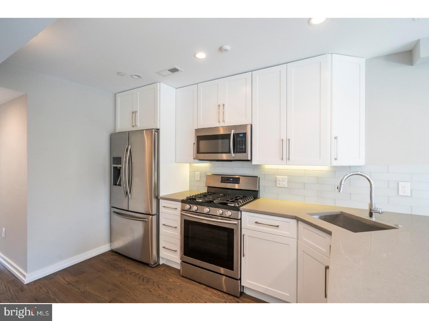 GRADUATE HOSPITAL - Residential Lease