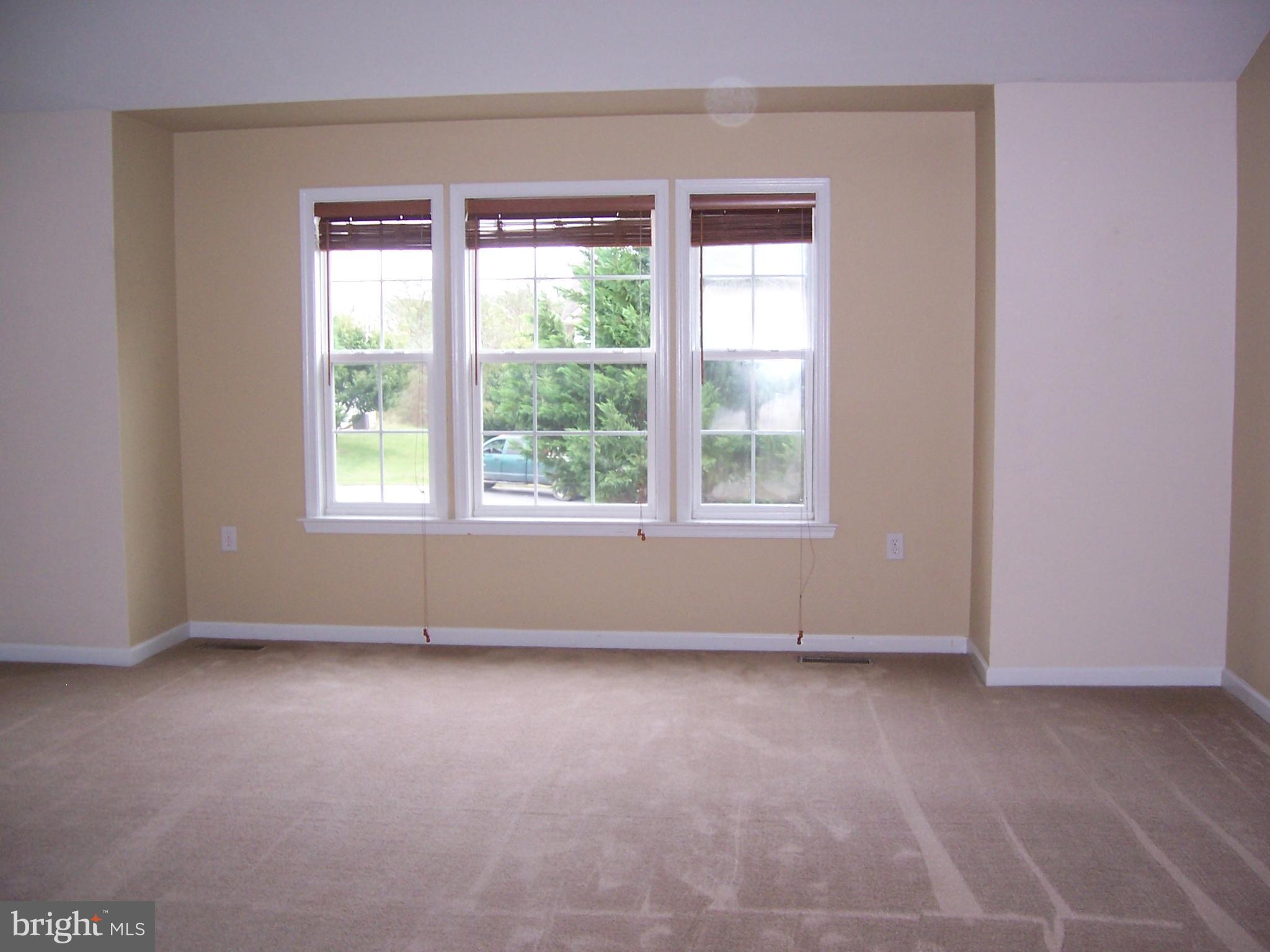 BENTWOOD ESTATES - Residential Lease