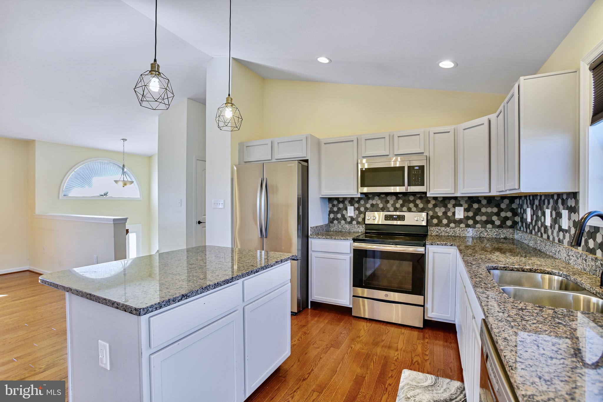 HERITAGE HILLS - Residential