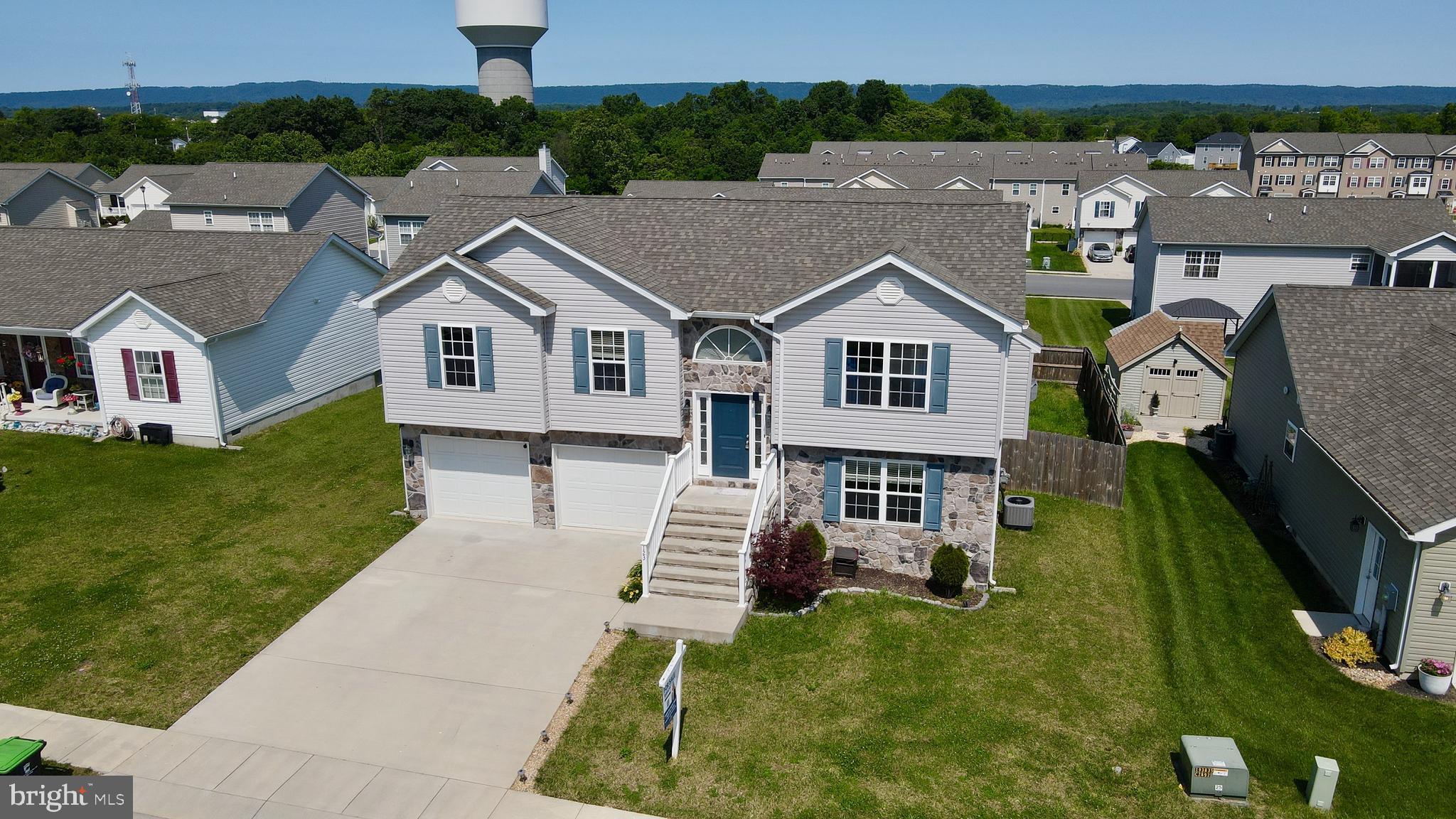 HERITAGE HILLS - Residential